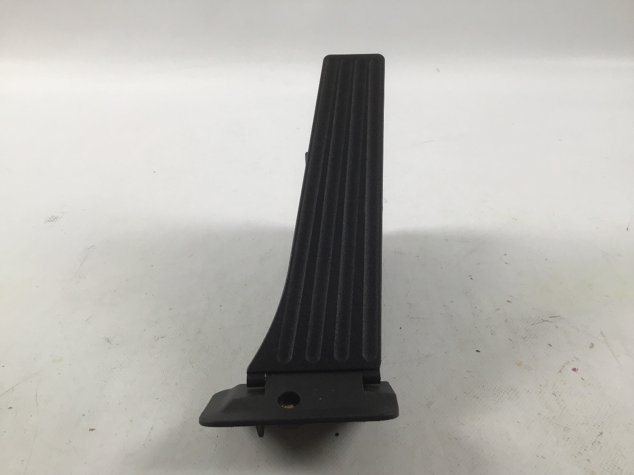 Pédale d'accélérateur TOYOTA Supra (DB) 2.0  190 kW  258 PS (06.2019-> ) Pédale d'accélérateur TOYOTA Supra (DB) 2.0  190 kW  258 PS (06.2019-> )