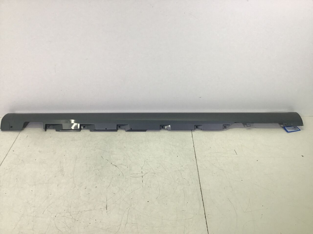 Panelling sill board left AUDI A8 (4H) 3.0 TDI quattro  190 kW  258 PS (10.2013-01.2018)