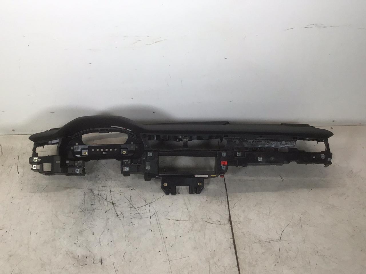 Dashboard AUDI A6 (4A, C8) 45 TFSI Mild Hybrid quattro  195 kW  265 PS (05.2020-> )