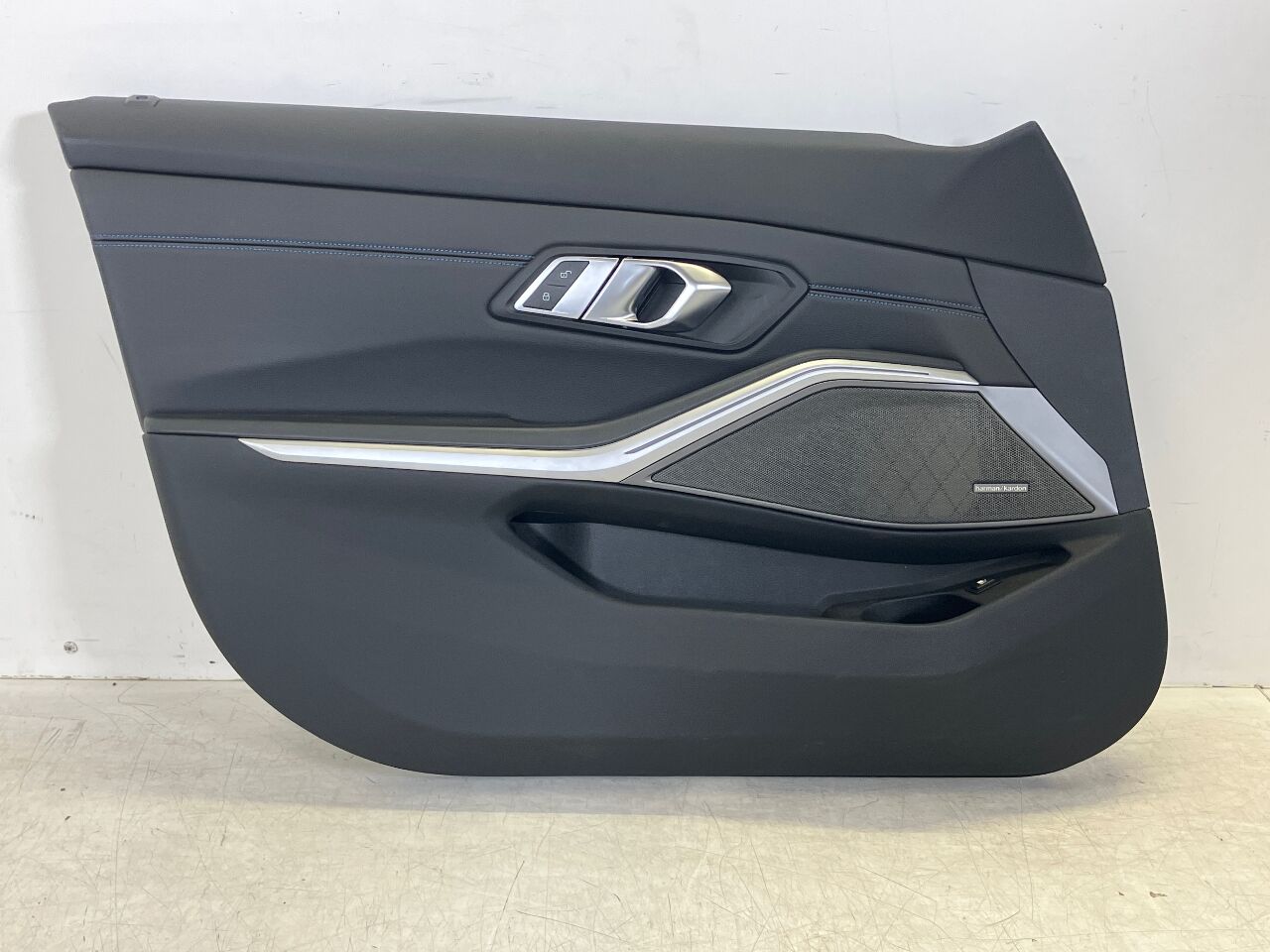 Innenausstattung BMW 3er (G20) 330e Plug-in-Hybrid xDrive  135 kW  184 PS (07.2020-> )