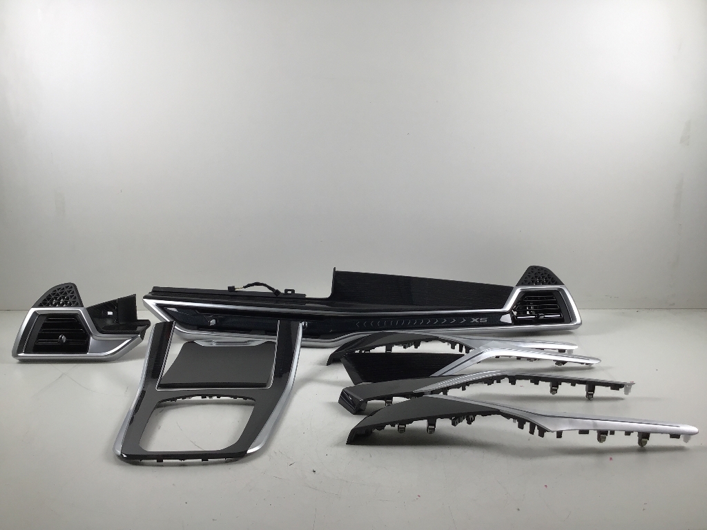 Interior trim set BMW X5 (G05, F95) xDrive40d Mild-Hybrid  259 kW  352 PS (06.2023-> ) Interior trim set BMW X5 (G05, F95) xDrive40d Mild-Hybrid  259 kW  352 PS (06.2023-> )