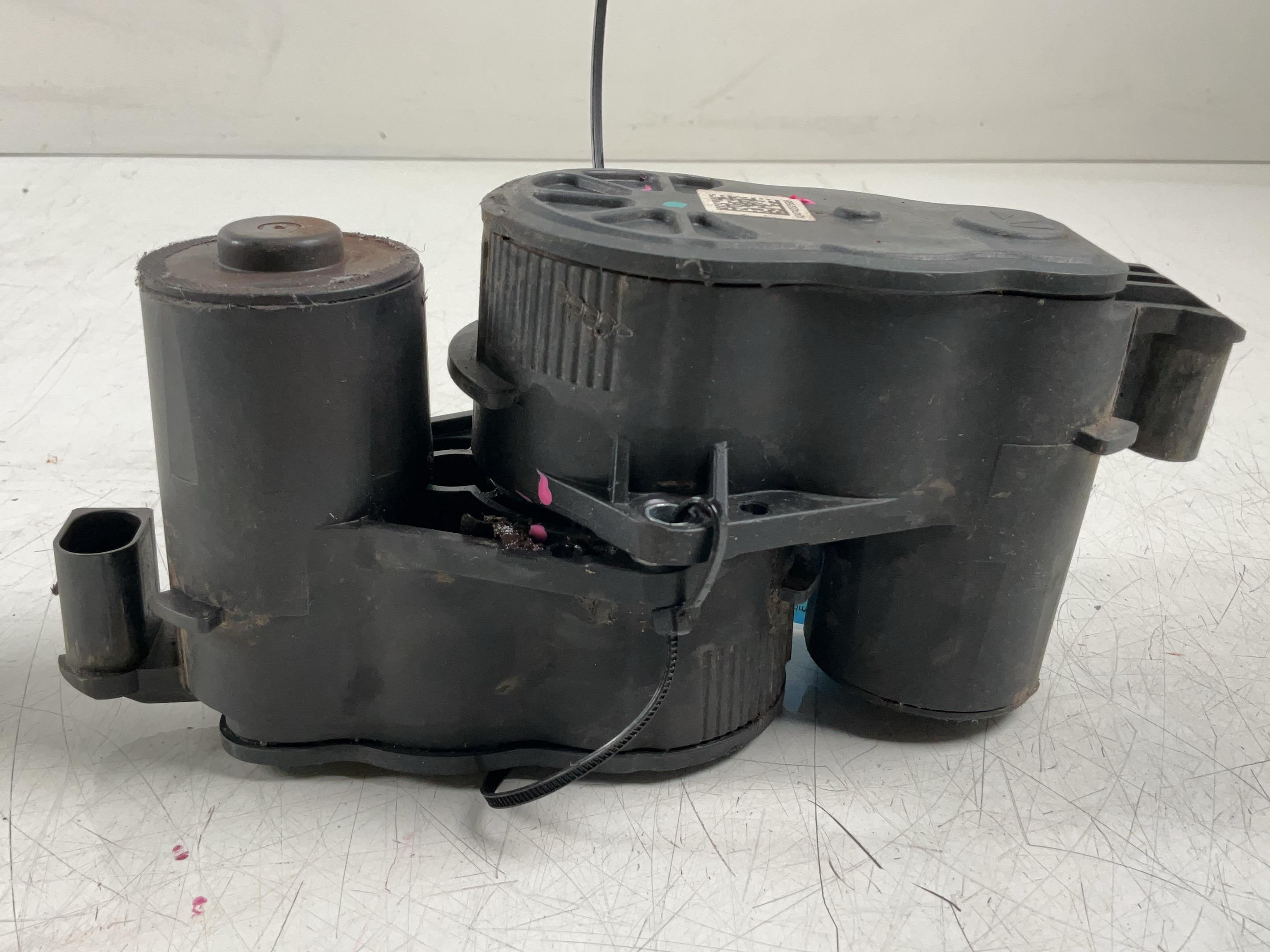 Frein de stationnement MERCEDES-BENZ EQA (H243) EQA 250  140 kW  190 PS (02.2021-> )