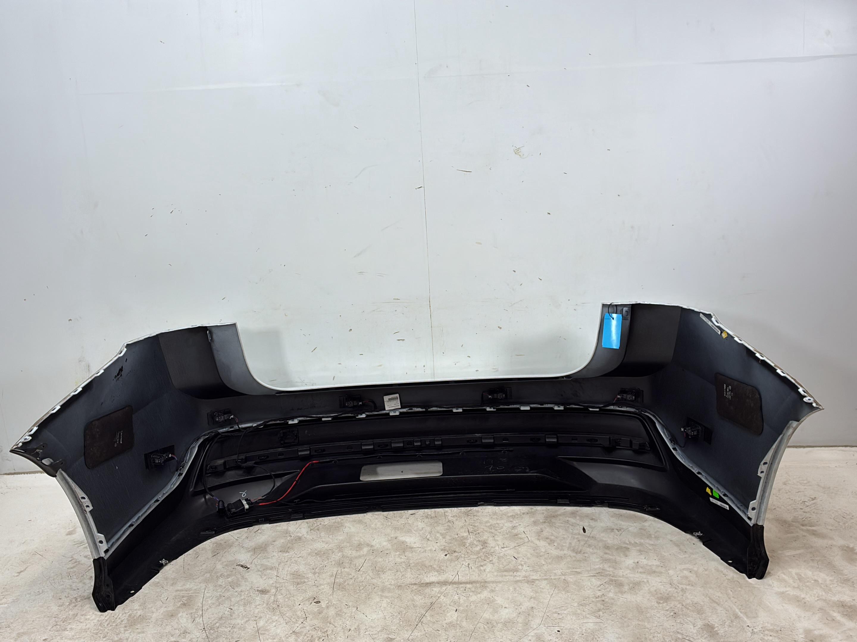 Bara de protecție față spate VW ID.7 (ED2) Pro  210 kW  286 PS (06.2023-> )