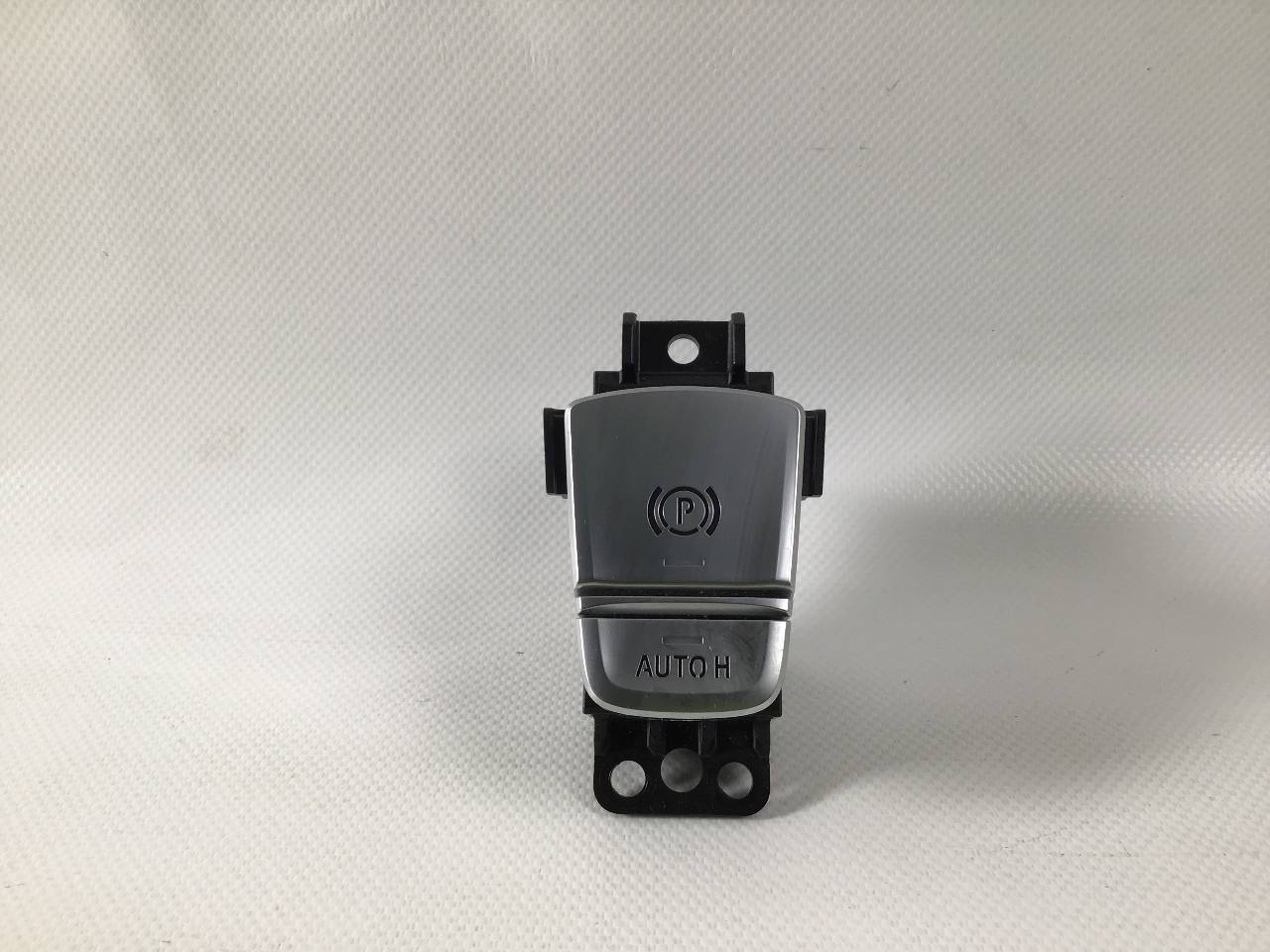 Switch for fixing brake BMW 7er (G11, G12) 730d  195 kW  265 PS (09.2015-> ) Switch for fixing brake BMW 7er (G11, G12) 730d  195 kW  265 PS (09.2015-> )