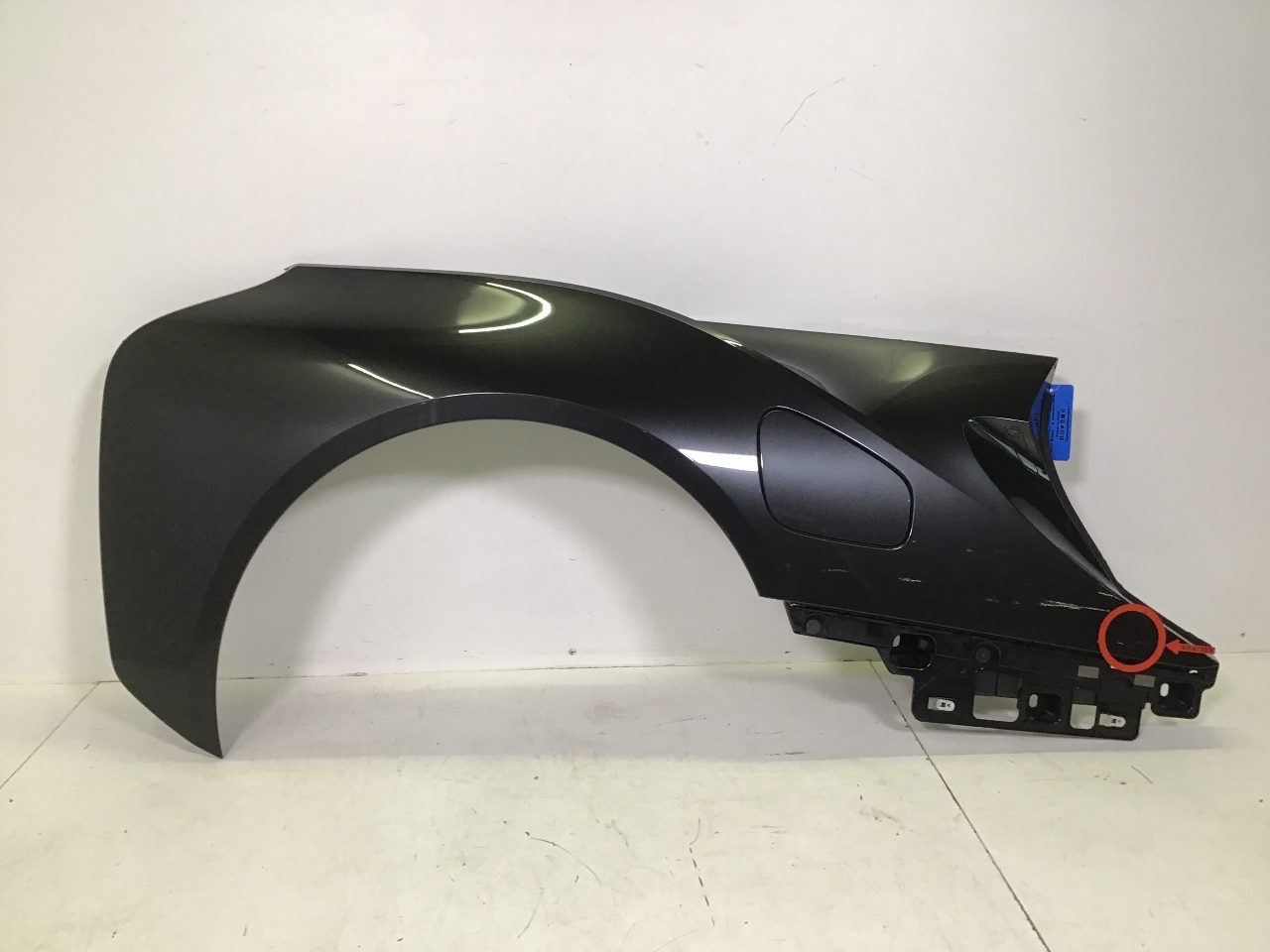 Aile arrière droit BMW i8 Roadster (I15) hybrid  275 kW  374 PS (03.2018-06.2020)