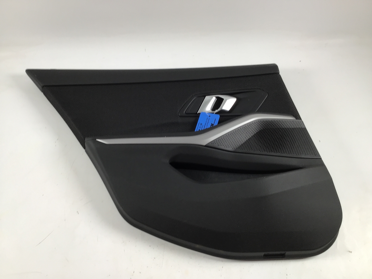 Türverkleidung links hinten BMW 3er (G20, G28, G80) 318d  110 kW  150 PS (03.2019-> ) Türverkleidung links hinten BMW 3er (G20, G28, G80) 318d  110 kW  150 PS (03.2019-> )