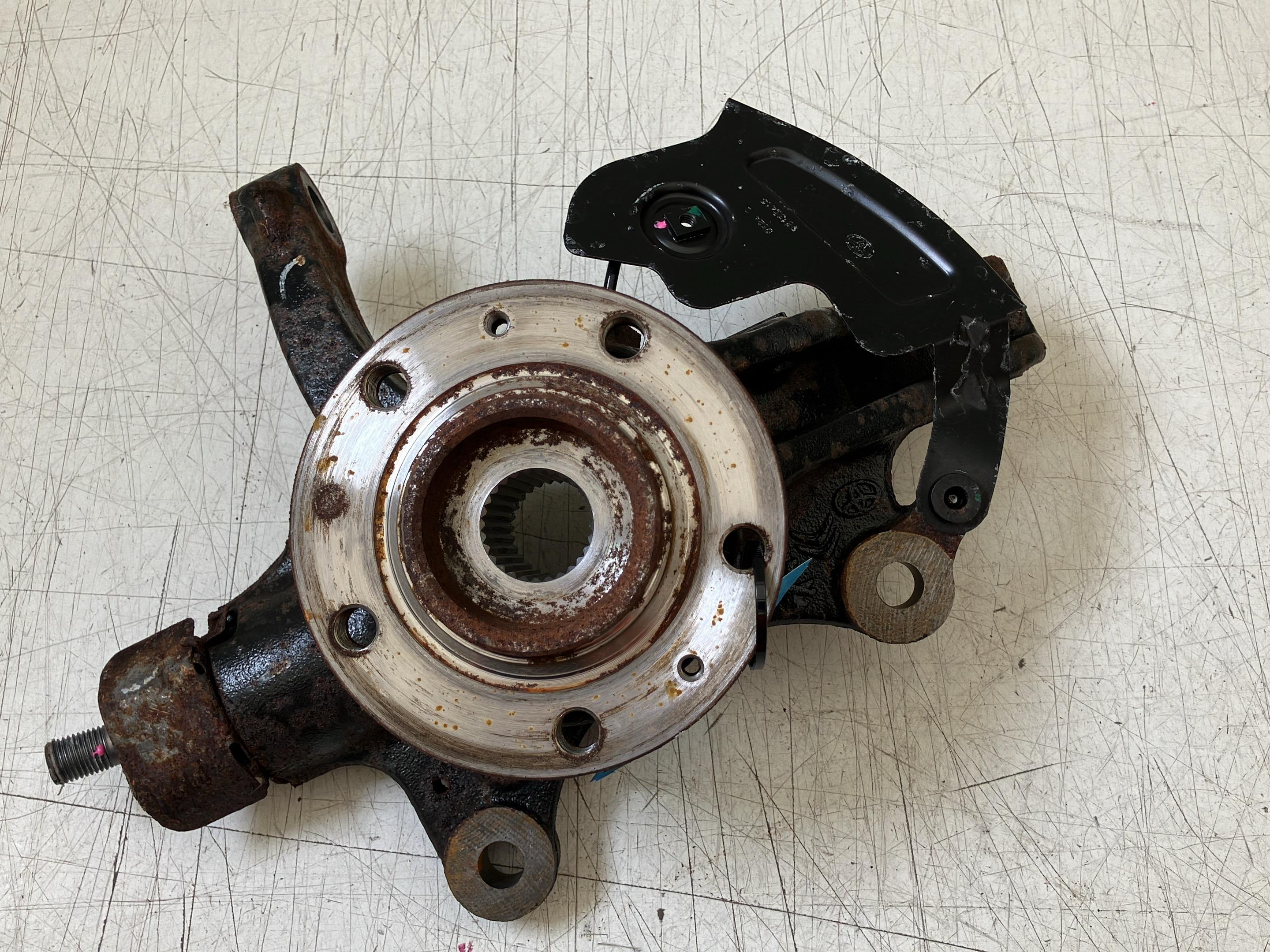 Axle stub right front OPEL Vivaro C Kasten (K0) Vivaro-e HYDROGEN  100 kW  136 PS (10.2024-> )