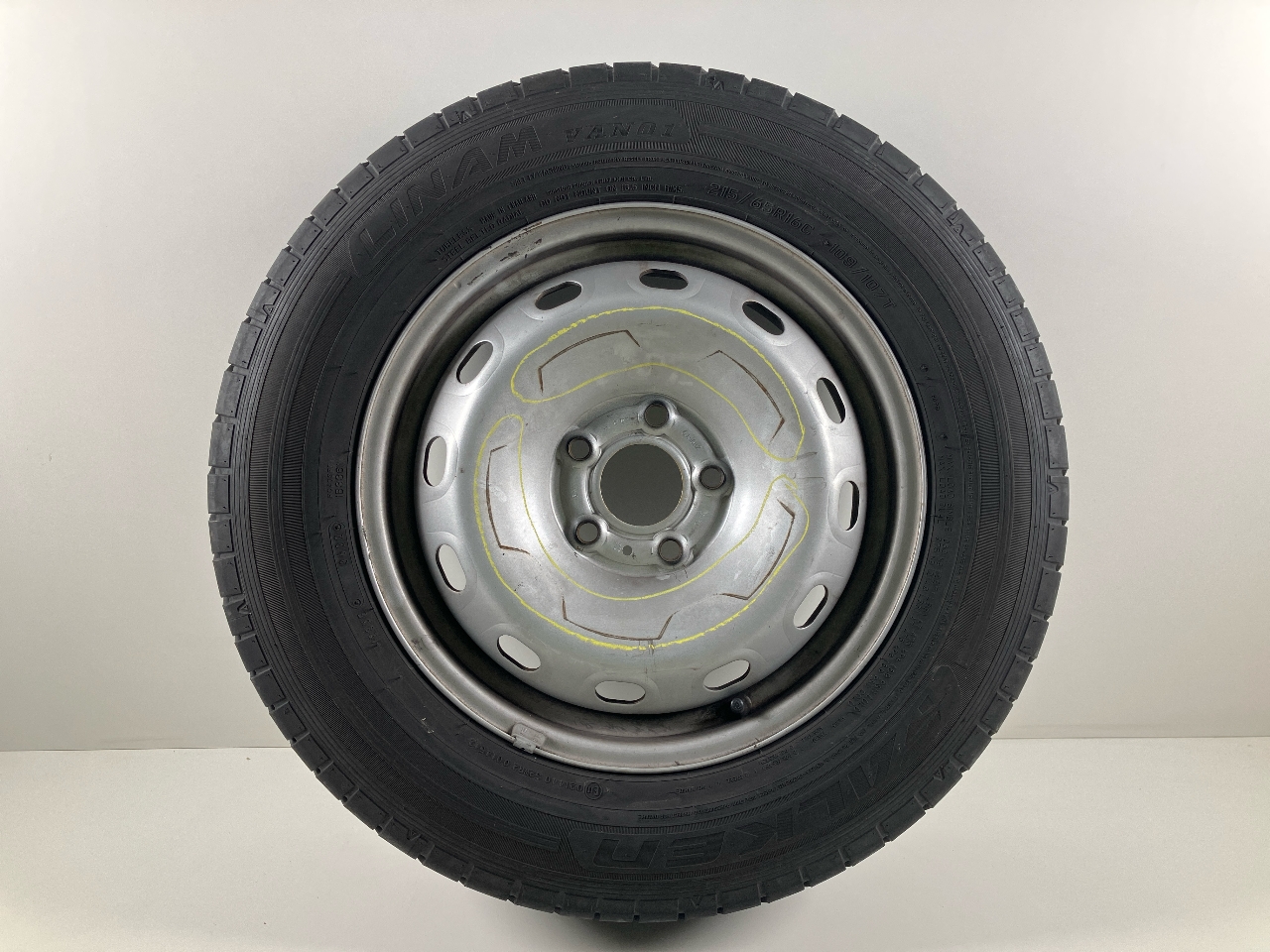 Roue de secours OPEL Vivaro B Kasten (X82) 1.6 CDTI  107 kW  146 PS (03.2016-> ) Roue de secours OPEL Vivaro B Kasten (X82) 1.6 CDTI  107 kW  146 PS (03.2016-> )