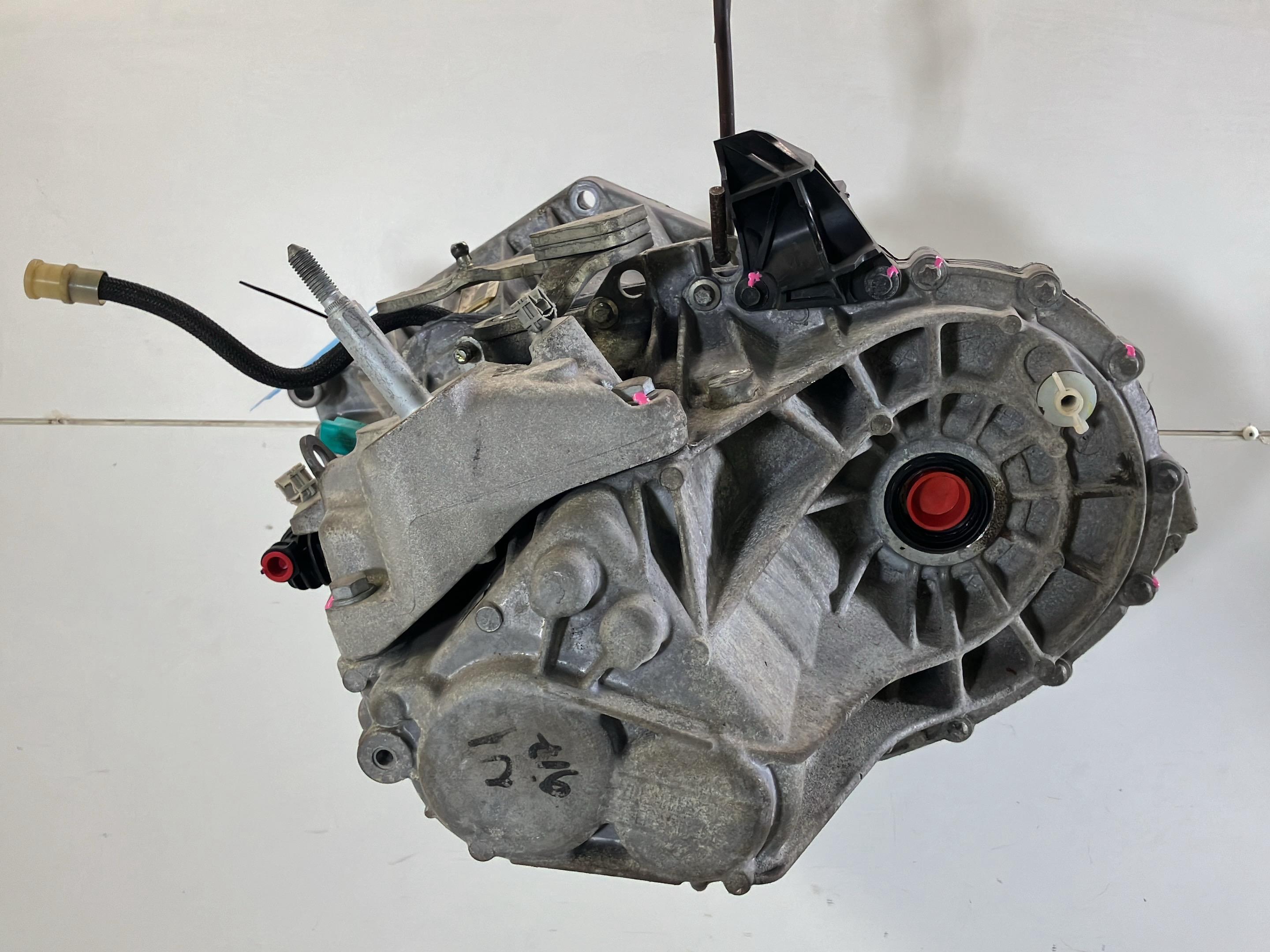 Versnellingsbak Manueel DACIA Duster (HS) 1.2 TCe 125  92 kW  125 PS (10.2013-01.2018)