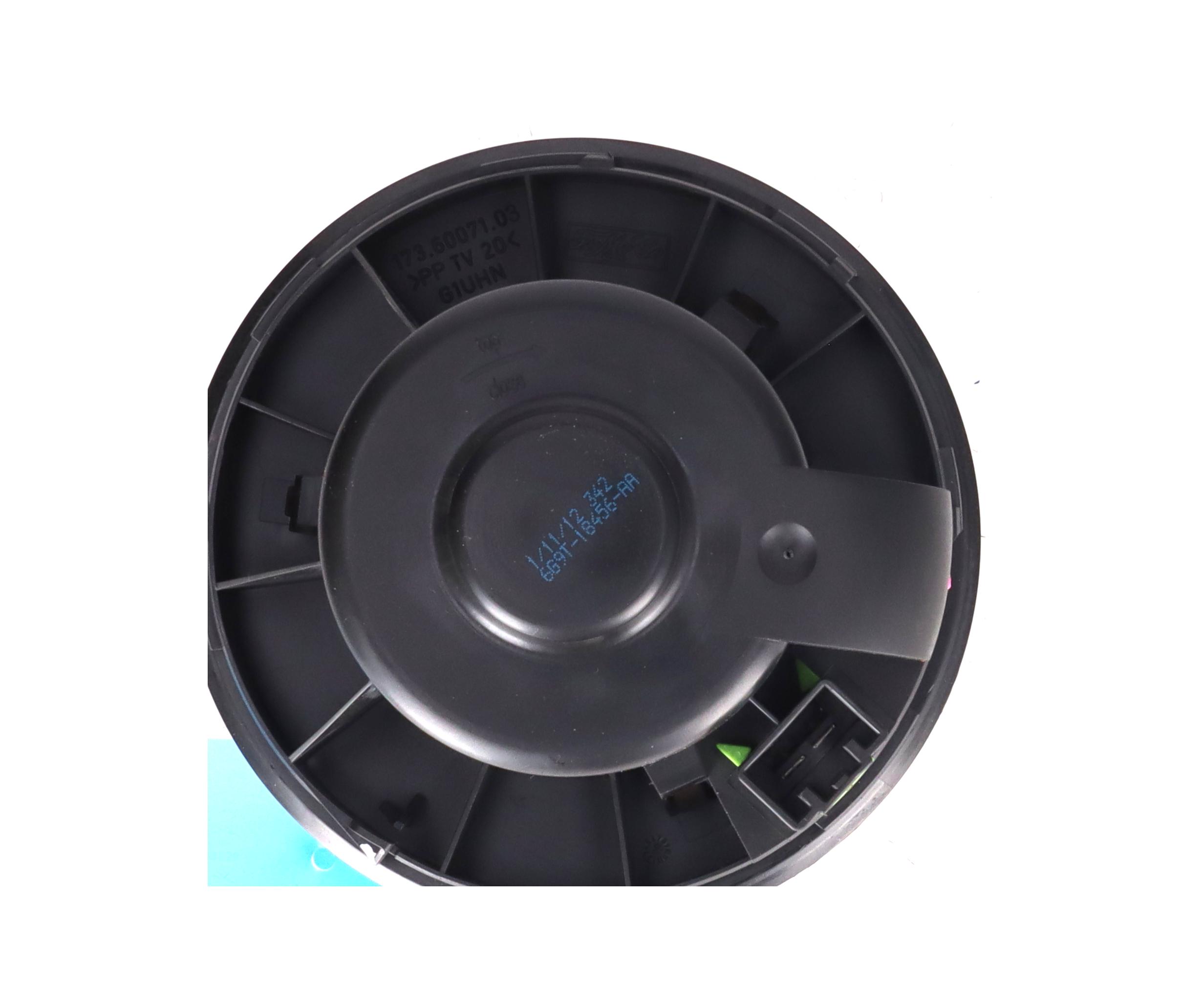 Heater blower FORD Kuga II (DM2) 2.0 TDCi  103 kW  140 PS (03.2013-> )