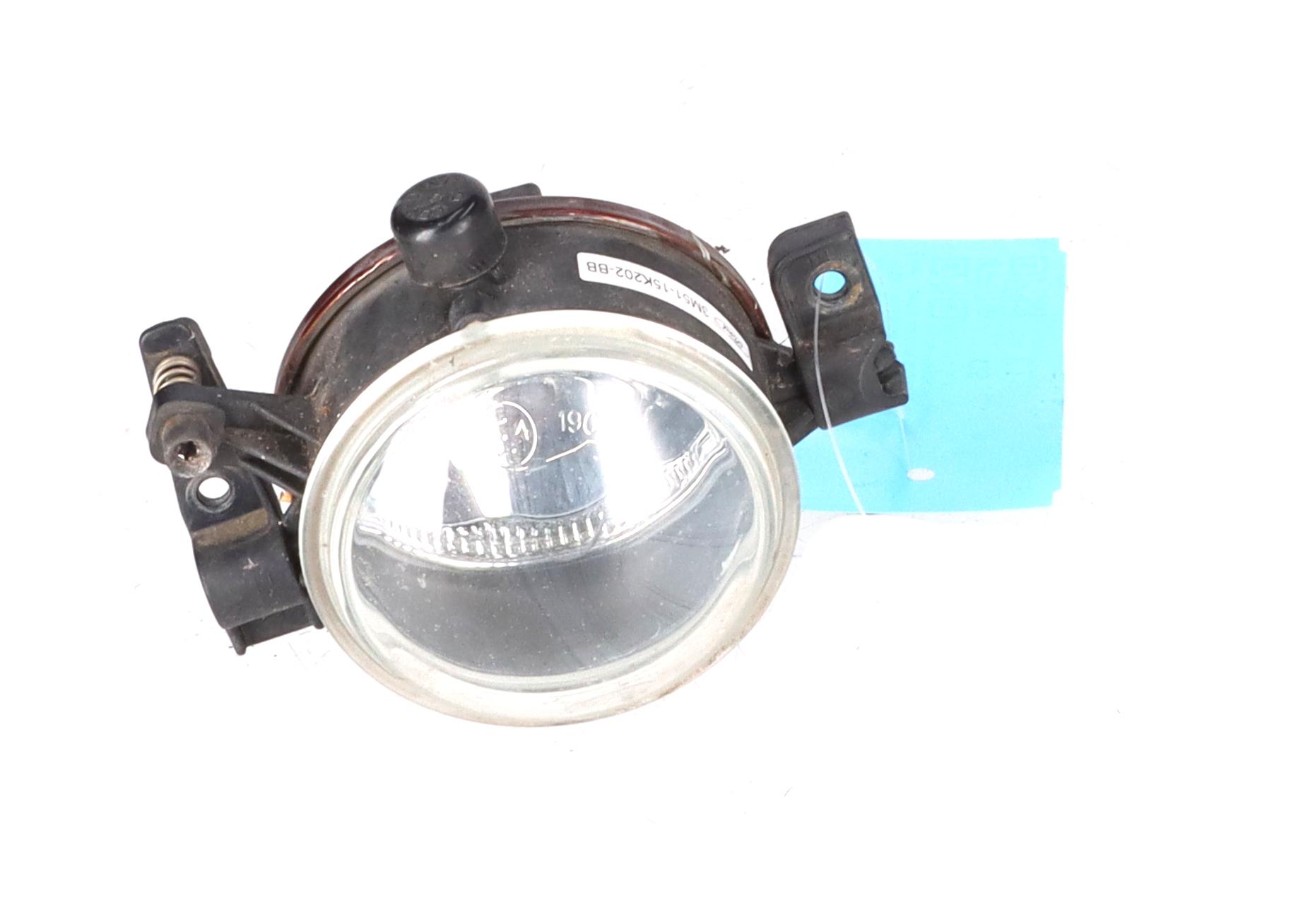 Fog light left FORD Kuga II (DM2) 2.0 TDCi  103 kW  140 PS (03.2013-> )