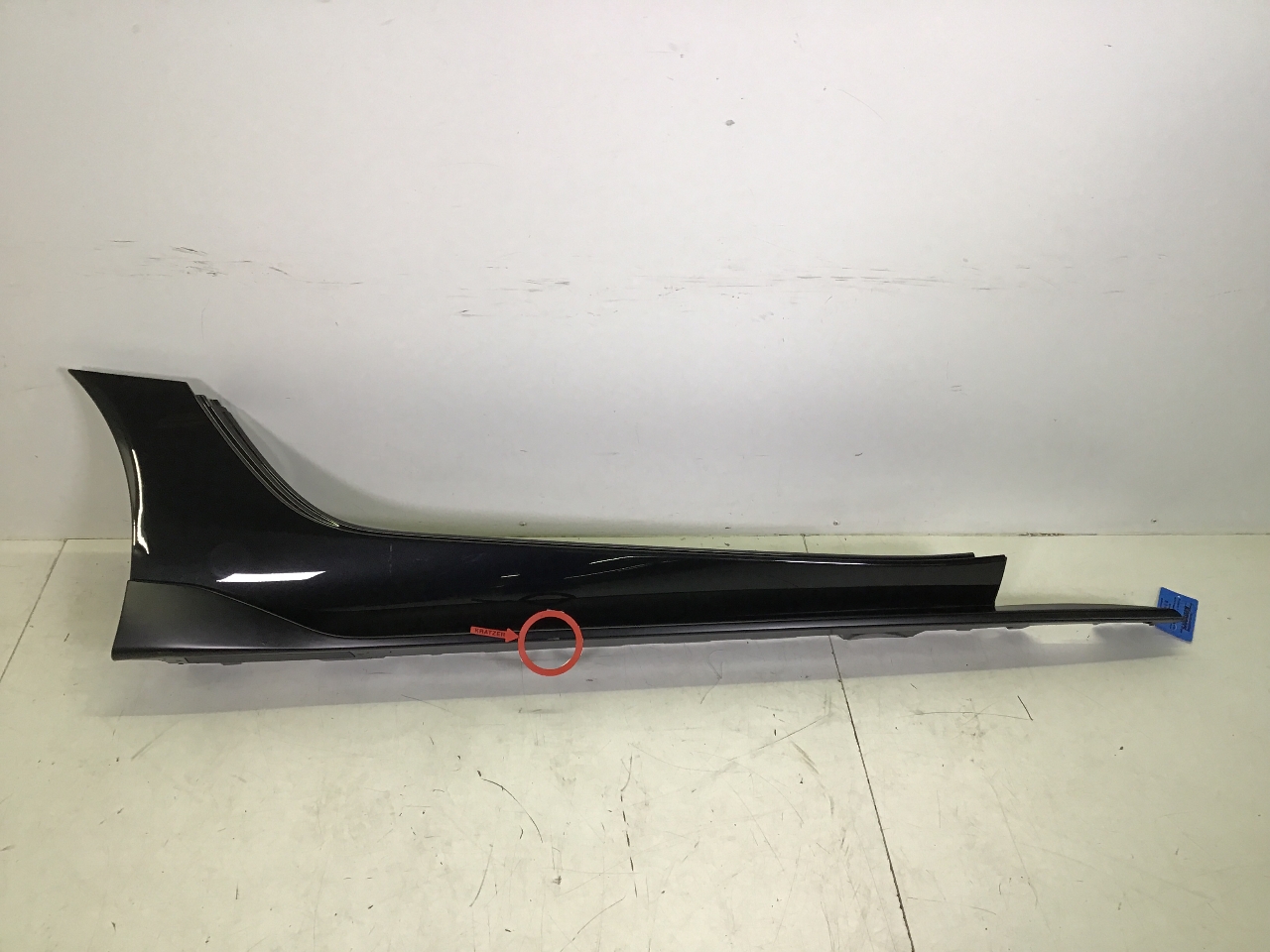 Verkleidung Schweller rechts TOYOTA Supra (DB) 2.0  190 kW  258 PS (06.2019-> ) Verkleidung Schweller rechts TOYOTA Supra (DB) 2.0  190 kW  258 PS (06.2019-> )