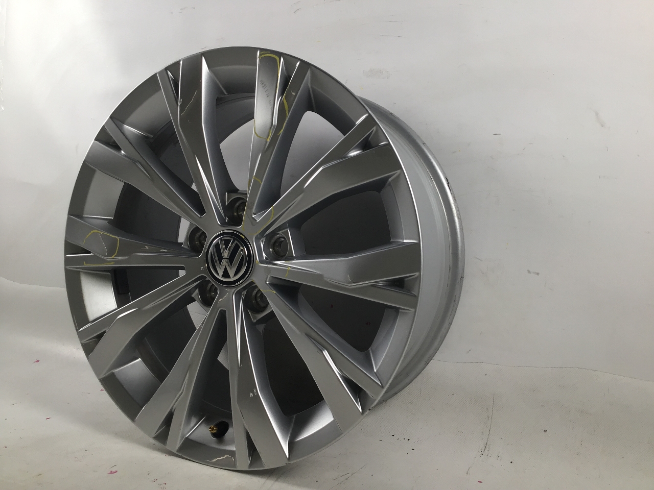Rim light Alloy VW Tiguan II (AD) 1.4 eHybrid  110 kW  150 PS (11.2020-> )