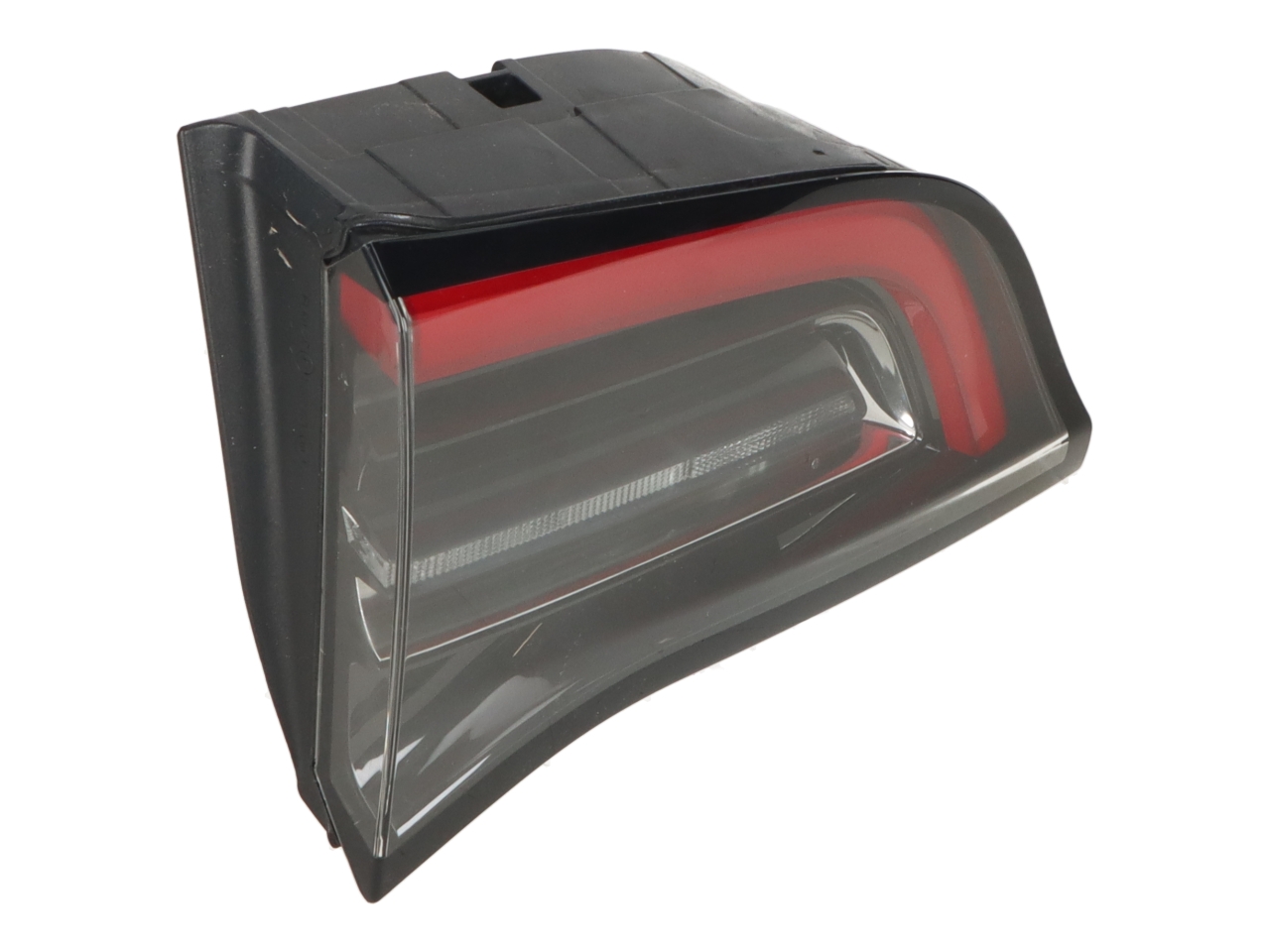 Tail-lamp inside left TESLA Model Y (5YJY) EV Allrad  378 kW  514 PS (09.2021-> )