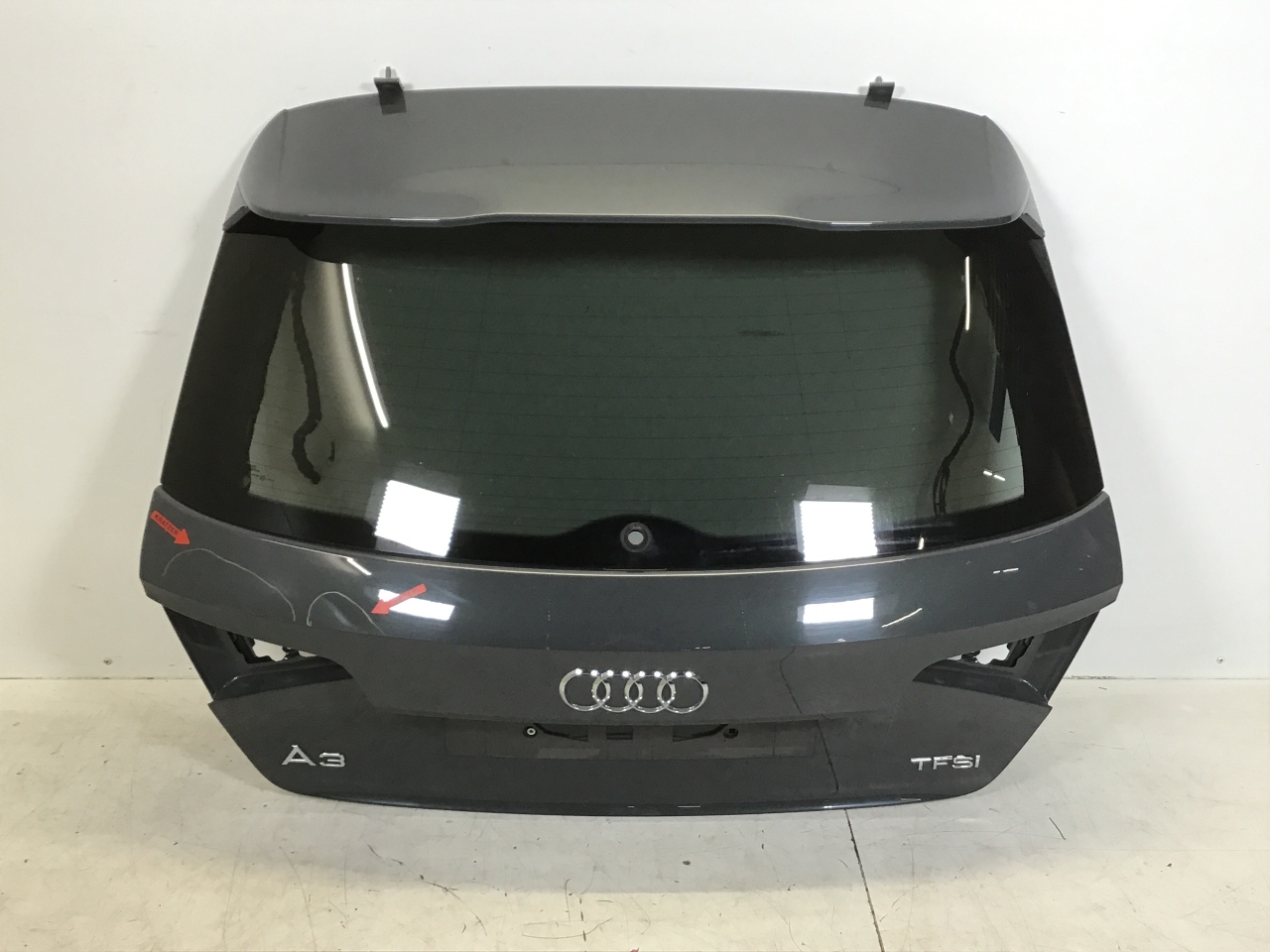 Achterklep / Kofferdeksel AUDI A3 Sportback (8V) 1.4 TFSI  110 kW  150 PS (05.2014-> ) Achterklep / Kofferdeksel AUDI A3 Sportback (8V) 1.4 TFSI  110 kW  150 PS (05.2014-> )