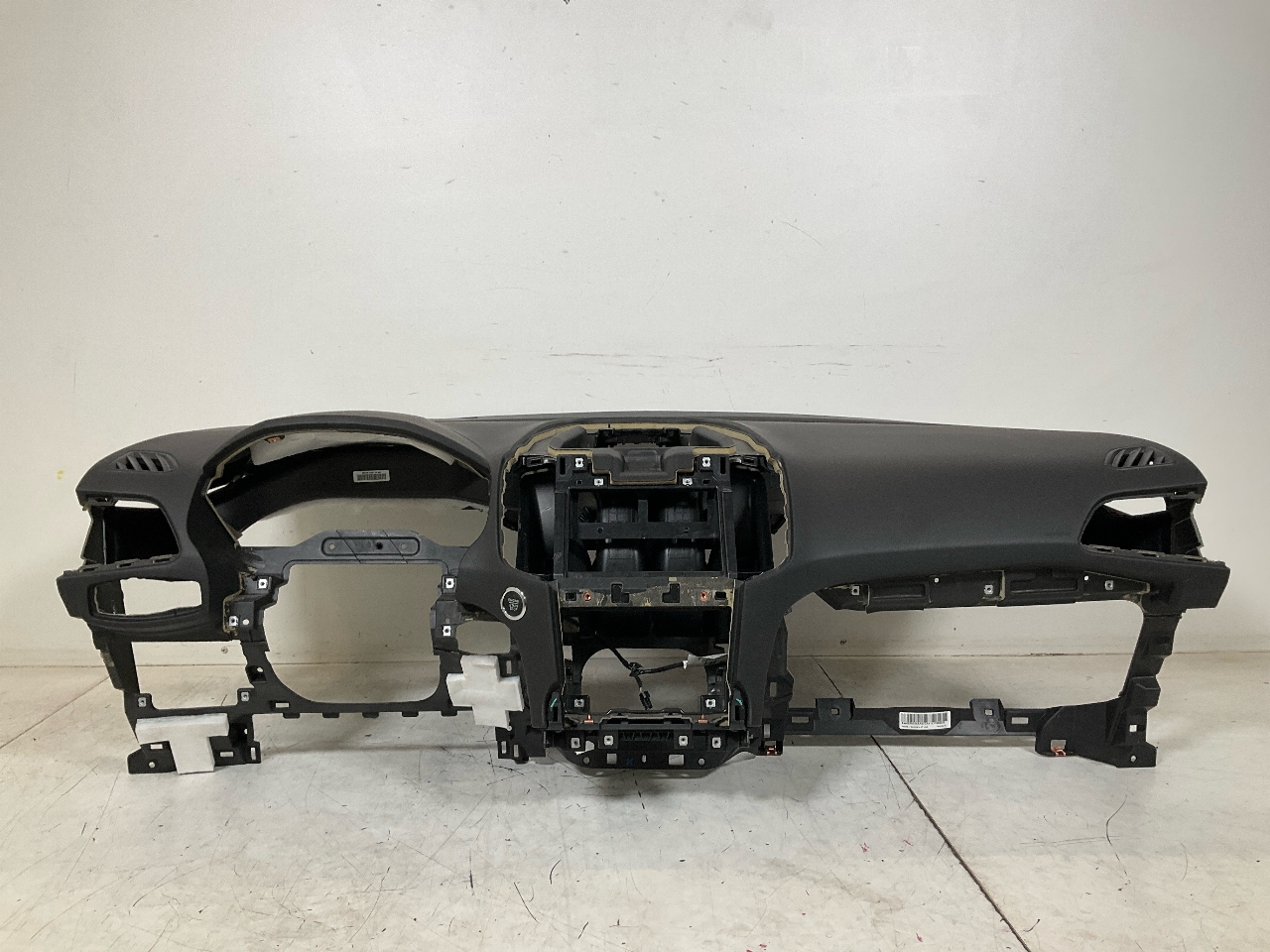 Armaturenbrett FORD S-Max II (CJ, WA6) 2.0 EcoBoost  176 kW  240 PS (01.2015-> ) Armaturenbrett FORD S-Max II (CJ, WA6) 2.0 EcoBoost  176 kW  240 PS (01.2015-> )