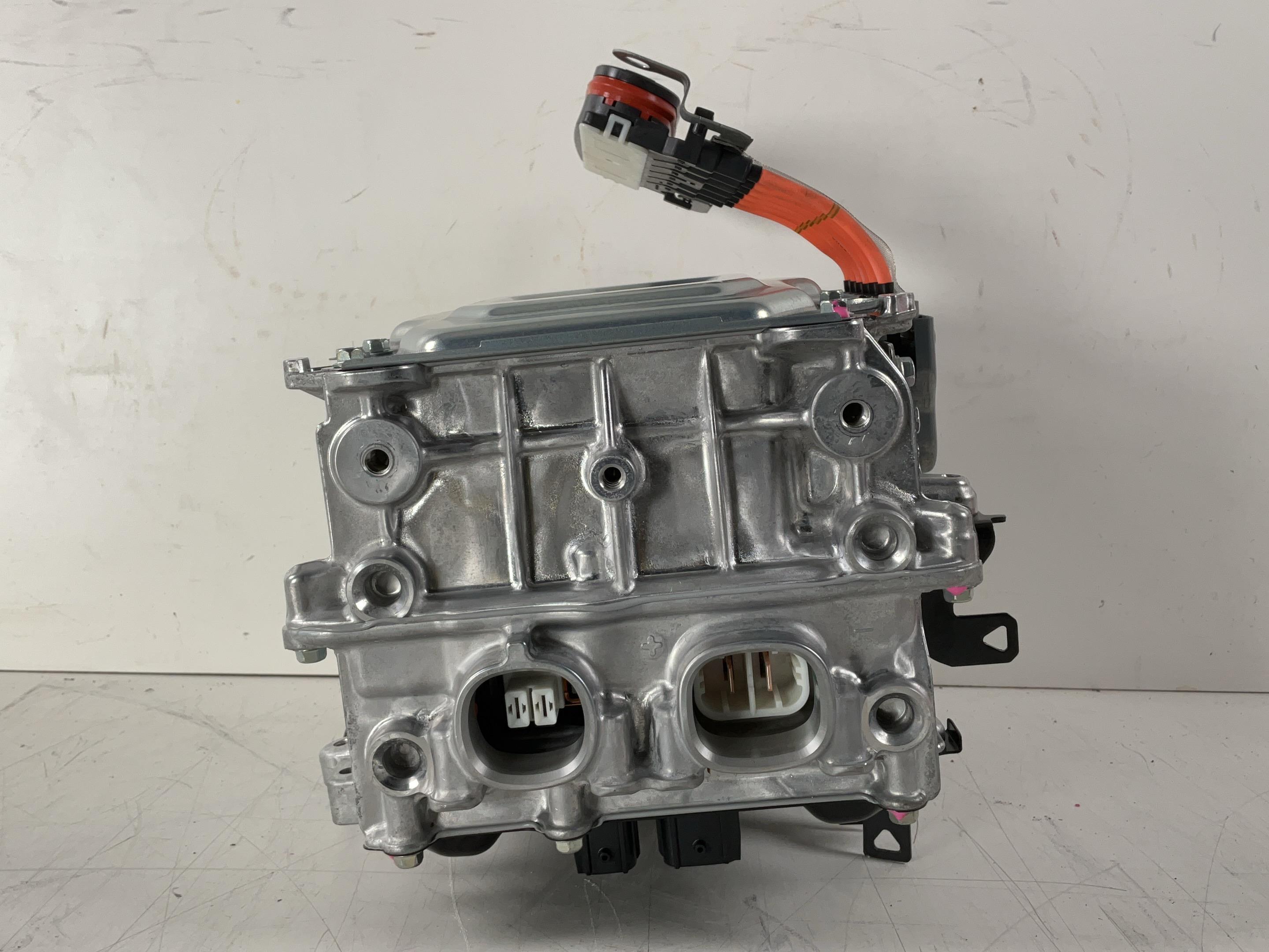 Spanningstransformator accu TOYOTA Yaris Cross (MXP) 1.5 Hybrid  68 kW  92 PS (09.2020-12.2022)