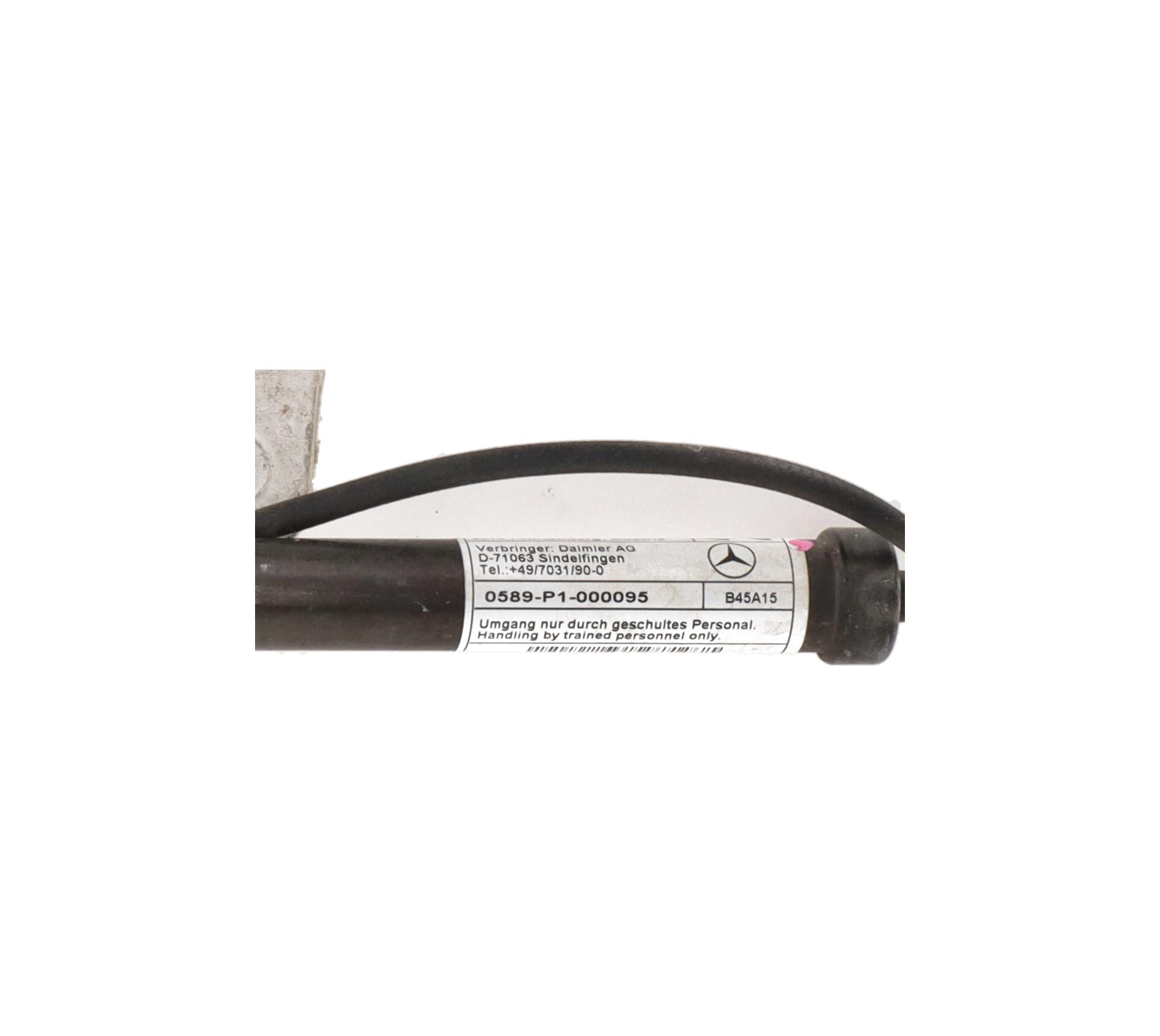 Actuator capotă stânga MERCEDES-BENZ C-Klasse (W205) C 200 BLUETEC  100 kW  136 PS (05.2014-05.2018)