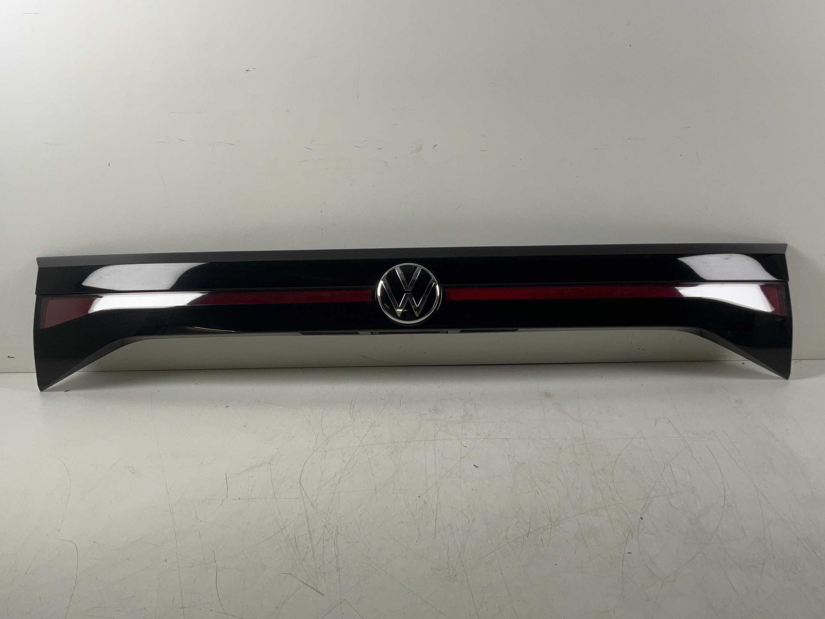 Feu arrière centre VW T-Cross (C11) 1.0 TSI  70 kW  95 PS (12.2018-> )