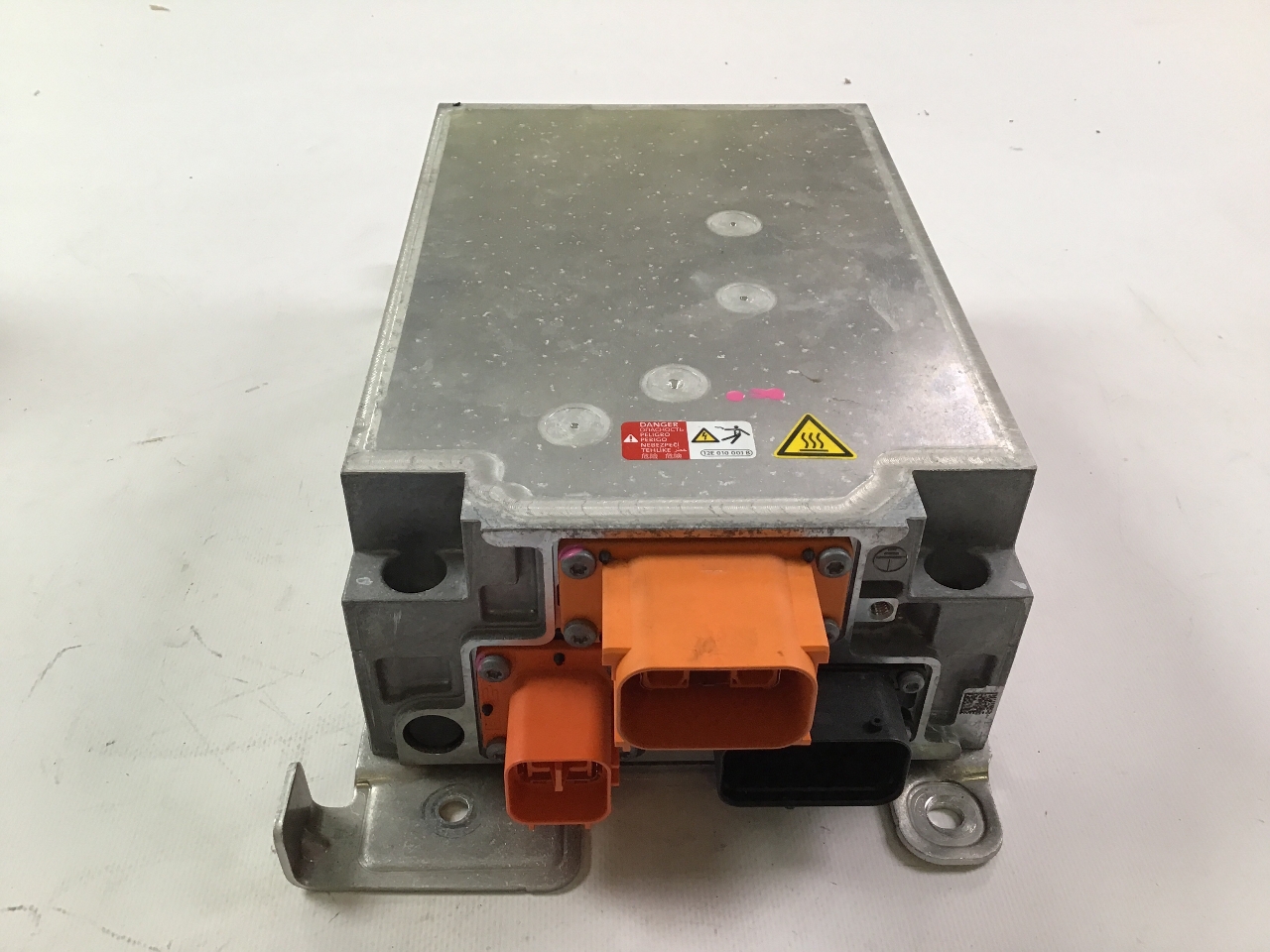 Ladegerät Batterie AUDI e-tron (GEN) Electric quattro  300 kW  408 PS (09.2018-> ) Ladegerät Batterie AUDI e-tron (GEN) Electric quattro  300 kW  408 PS (09.2018-> )