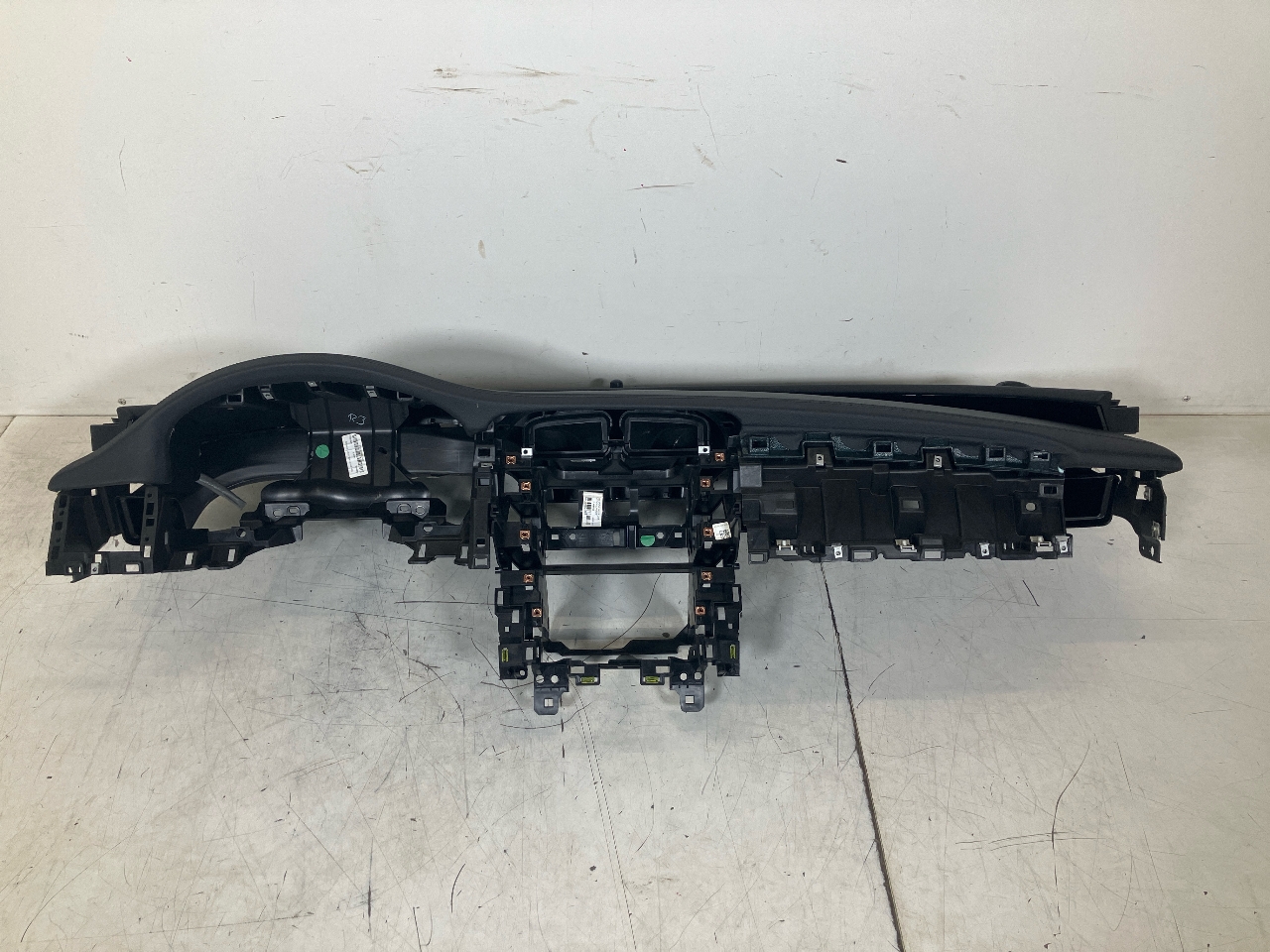Dashboard JAGUAR XF II (X260) 2.0 D  132 kW  180 PS (05.2015-> )