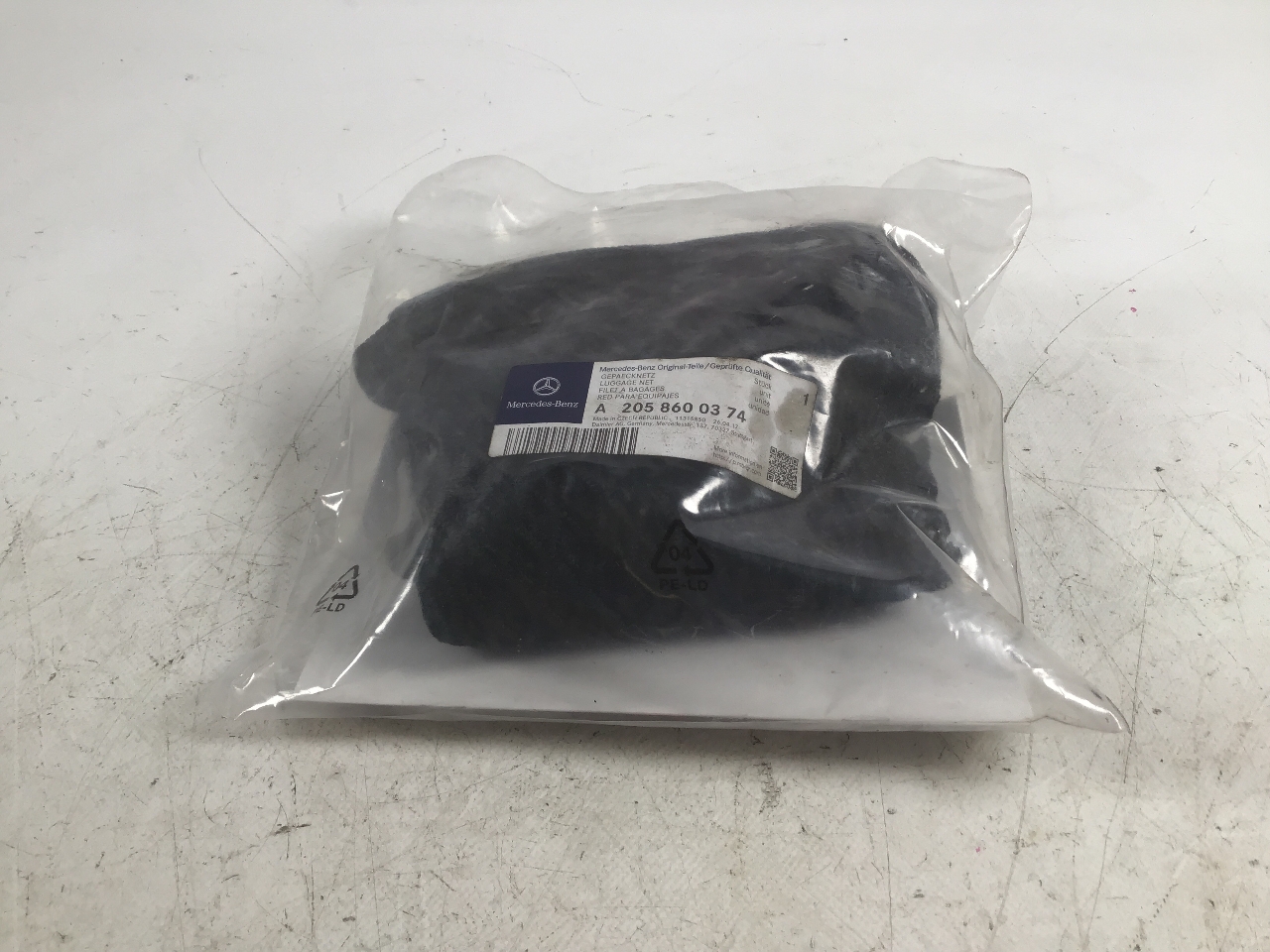 Netztrennwand MERCEDES-BENZ E-Klasse Coupe (C238) E 220 d  143 kW  194 PS (12.2016-> ) Netztrennwand MERCEDES-BENZ E-Klasse Coupe (C238) E 220 d  143 kW  194 PS (12.2016-> )