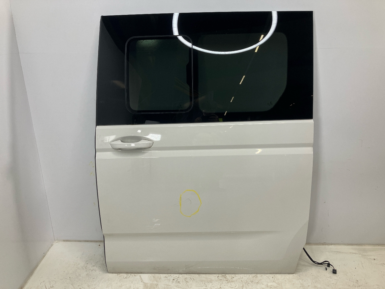 Schiebetür links VW Transporter T7 Multivan 2.0 TDI  110 kW  150 PS (10.2021-> ) Schiebetür links VW Transporter T7 Multivan 2.0 TDI  110 kW  150 PS (10.2021-> )