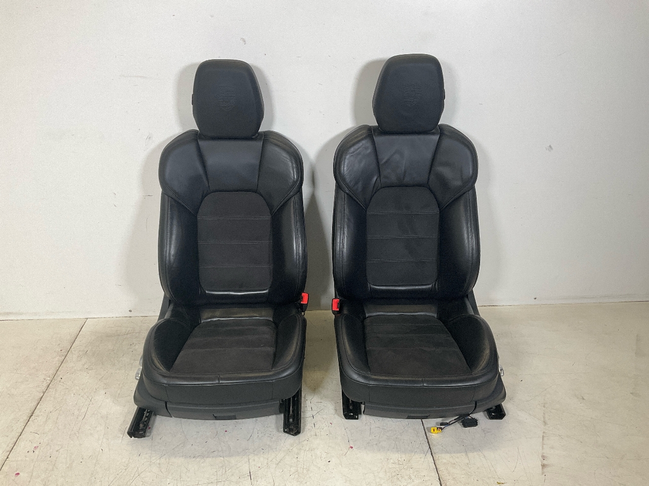 Interior equipment PORSCHE Cayenne 2 (92A) 3.0 Diesel  192 kW  262 PS (10.2014-> ) Interior equipment PORSCHE Cayenne 2 (92A) 3.0 Diesel  192 kW  262 PS (10.2014-> )