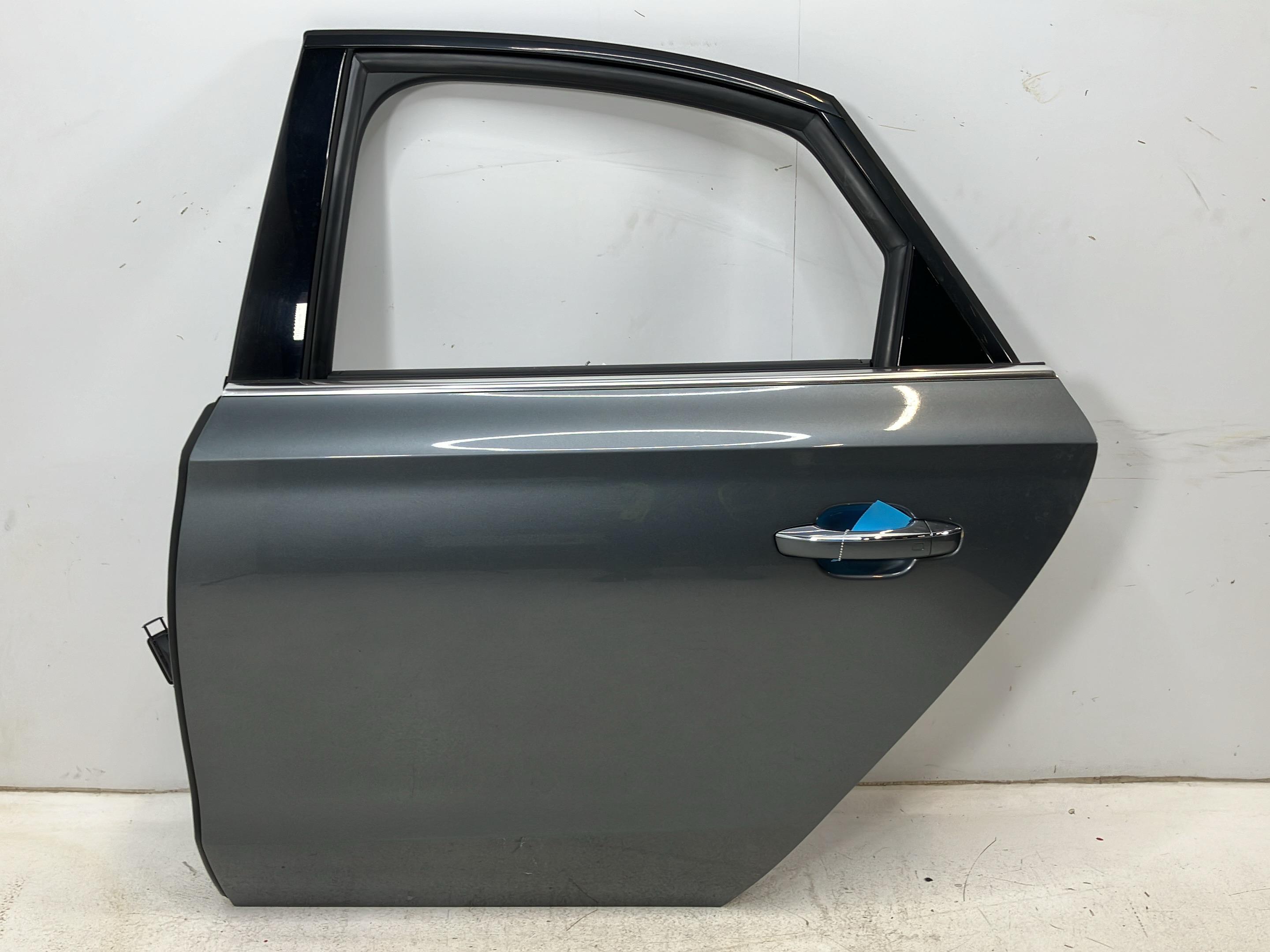 drzwi lewy tył AUDI A8 (4H) 3.0 TDI quattro  190 kW  258 PS (10.2013-01.2018)