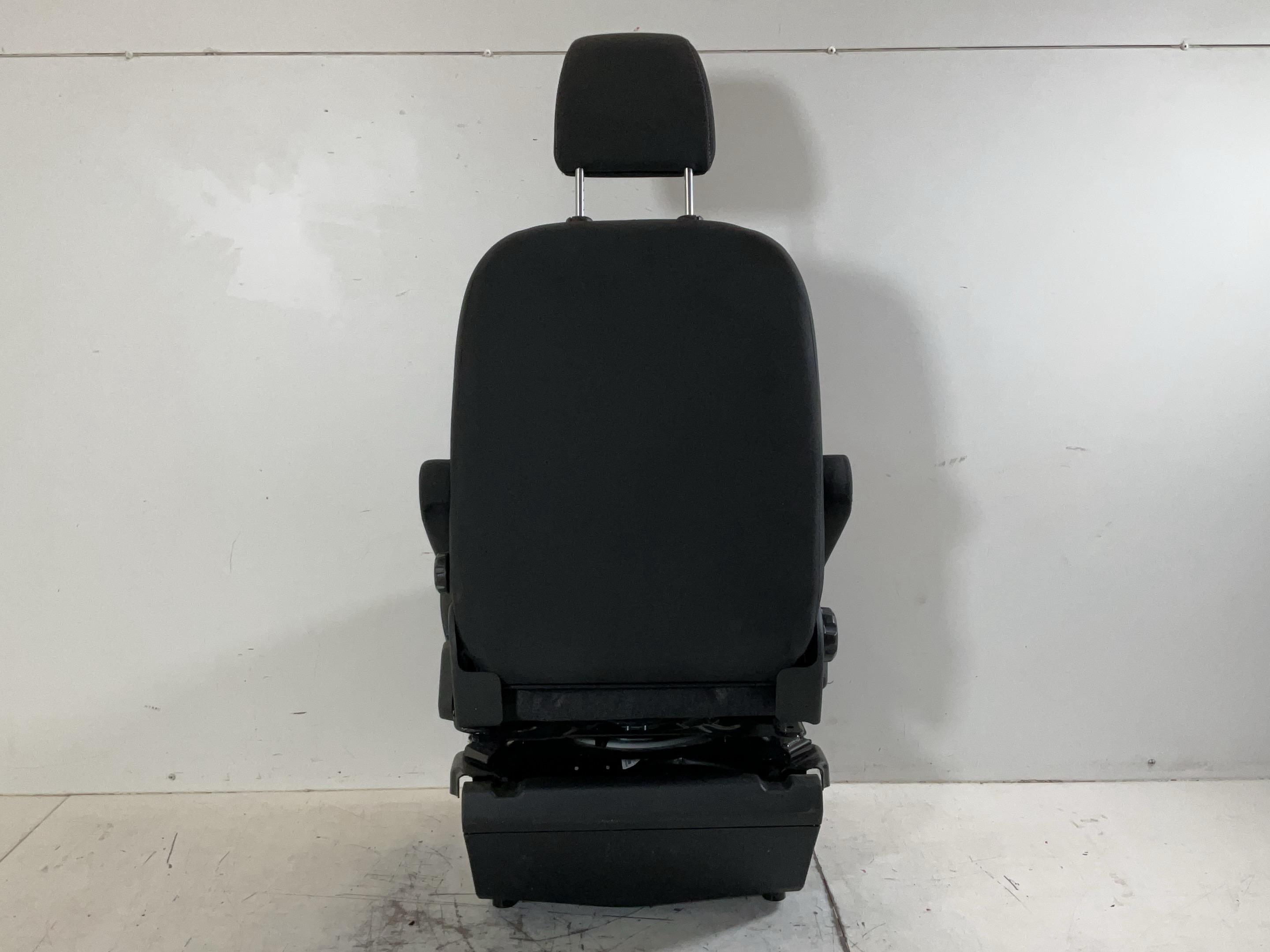Sitz rechts vorne FORD Transit V363 Pritsche/Fahrgestell (FED, FFD) 2.0 EcoBlue  121 kW  165 PS (07.2023-> )