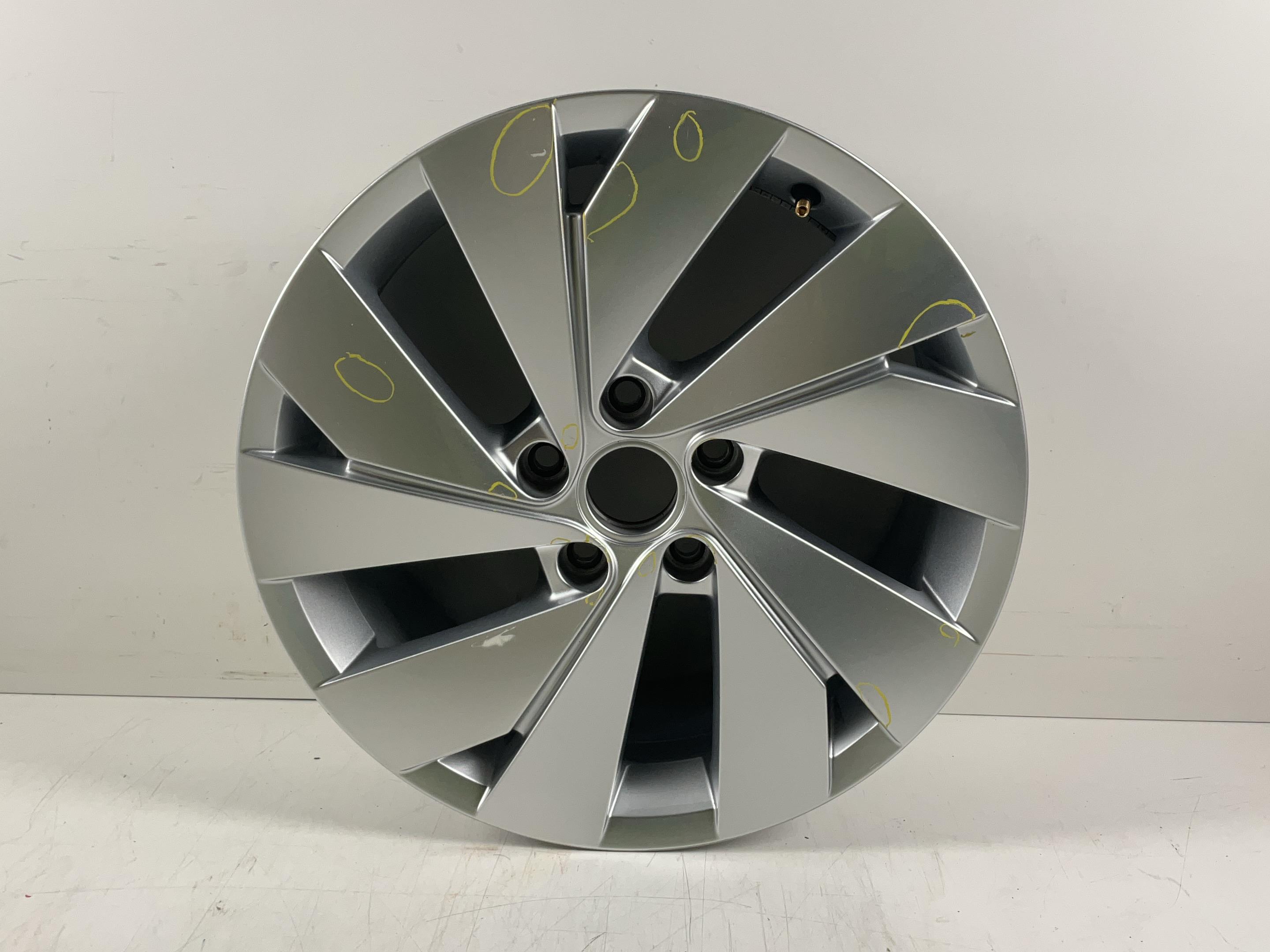 Felge Alu VW Golf VII (5G) 2.0 GTD  135 kW  184 PS (04.2013-> )