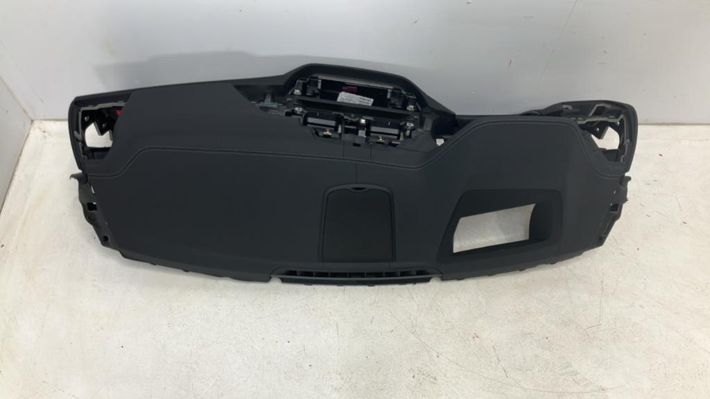 Armaturenbrett BMW X3 (G01, F97) xDrive 30e Plug-in-Hybrid  120 kW  163 PS (12.2019-> ) Armaturenbrett BMW X3 (G01, F97) xDrive 30e Plug-in-Hybrid  120 kW  163 PS (12.2019-> )