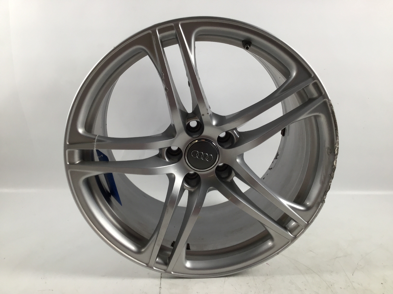 Électrovanne déphaseur Audi R8 42 4.2 FSI quattro 430 CV Essence 316 KW 2010 - 2015 CNDA | prix dans AUTODOC Électrovanne déphaseur Audi R8 42 4.2 FSI quattro 430 CV Essence 316 KW 2010 - 2015 CNDA | prix dans AUTODOC