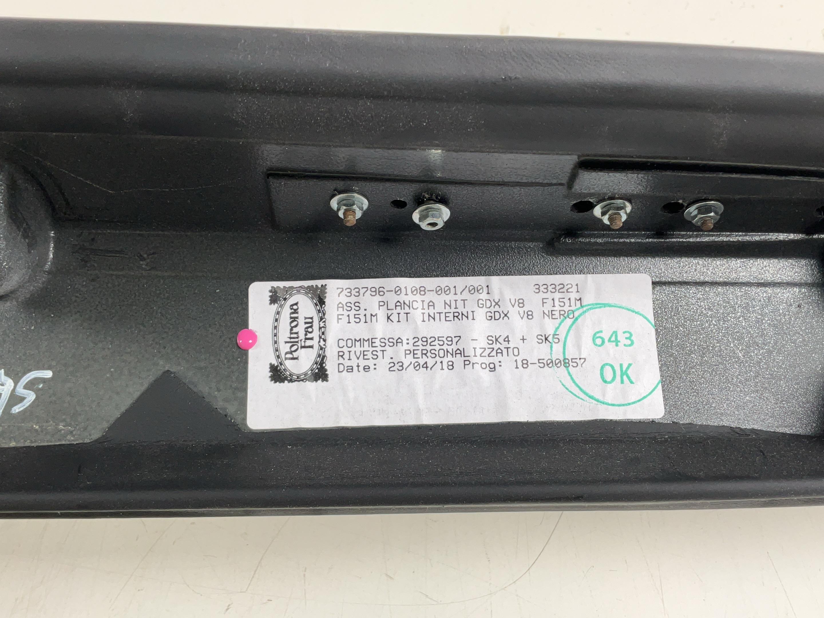 Panel deski rozdzielczej FERRARI GTC4 Lusso 3.9 T  449 kW  610 PS (10.2016-> )