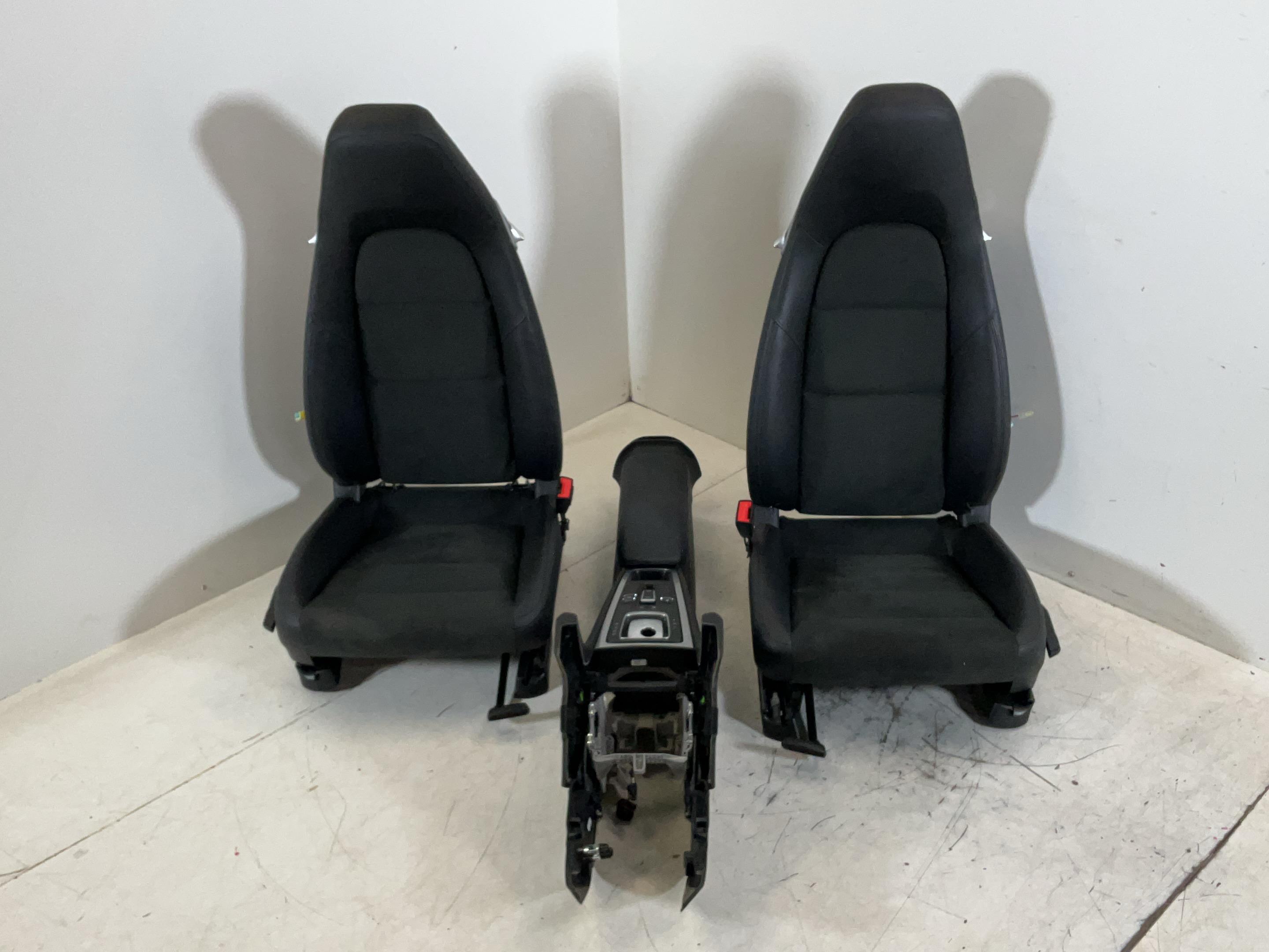 Accesorii interioare PORSCHE 718 Boxster (982) 2.0  220 kW  300 PS (04.2016-> )