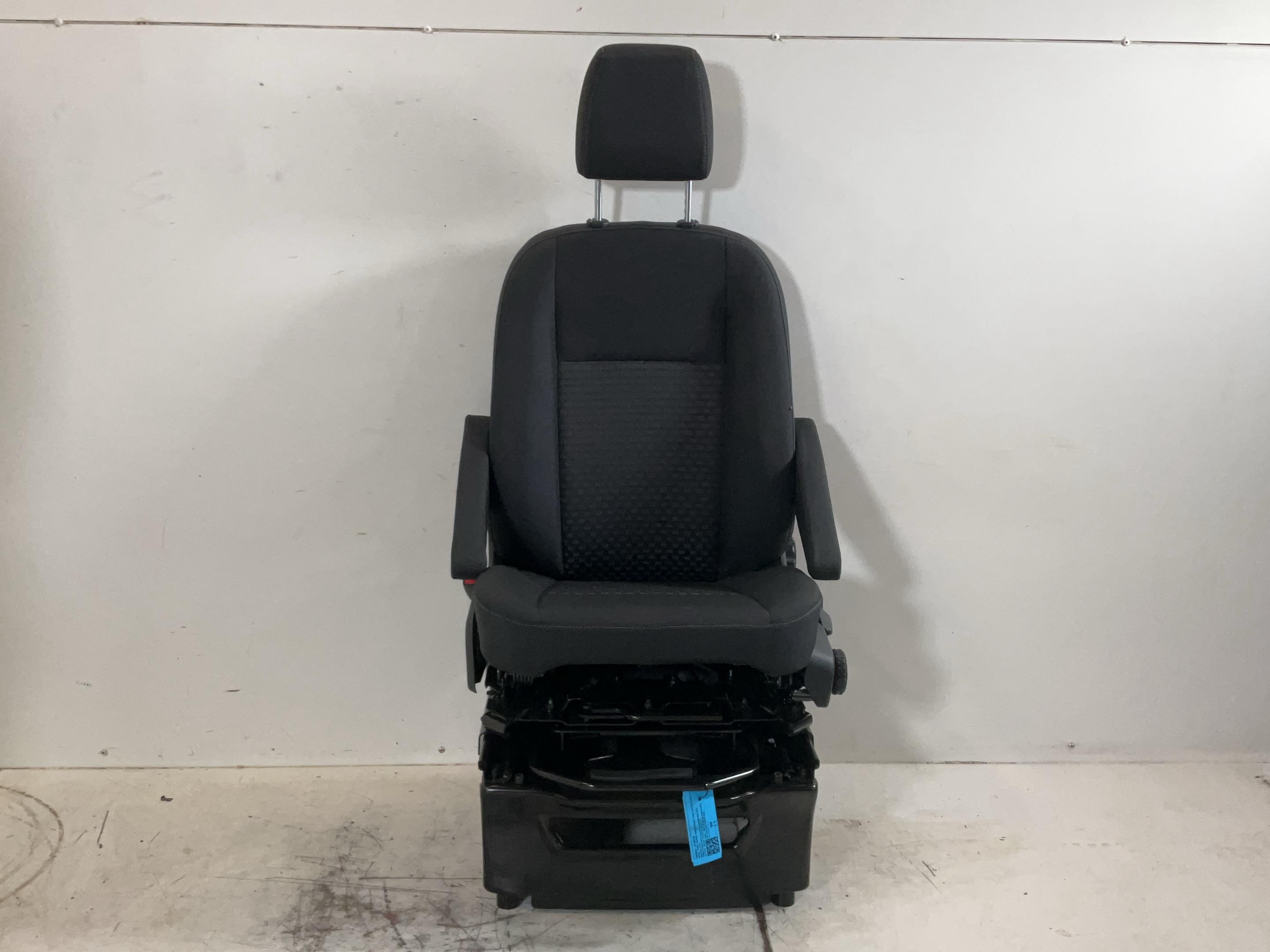 Stoel linksvoor FORD Transit V363 Pritsche/Fahrgestell (FED, FFD) 2.0 EcoBlue  121 kW  165 PS (07.2023-> )