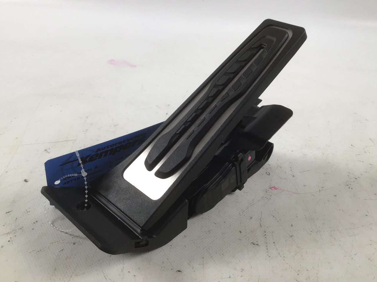 Pédale d'accélérateur TOYOTA Supra (DB) 3.0 GR  250 kW  340 PS (03.2019-> ) Pédale d'accélérateur TOYOTA Supra (DB) 3.0 GR  250 kW  340 PS (03.2019-> )