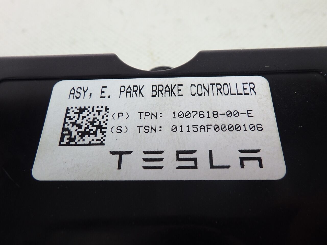Control unit TESLA Model S (5YJS) 85D AWD  310 kW  421 PS (04.2015-02.2016)