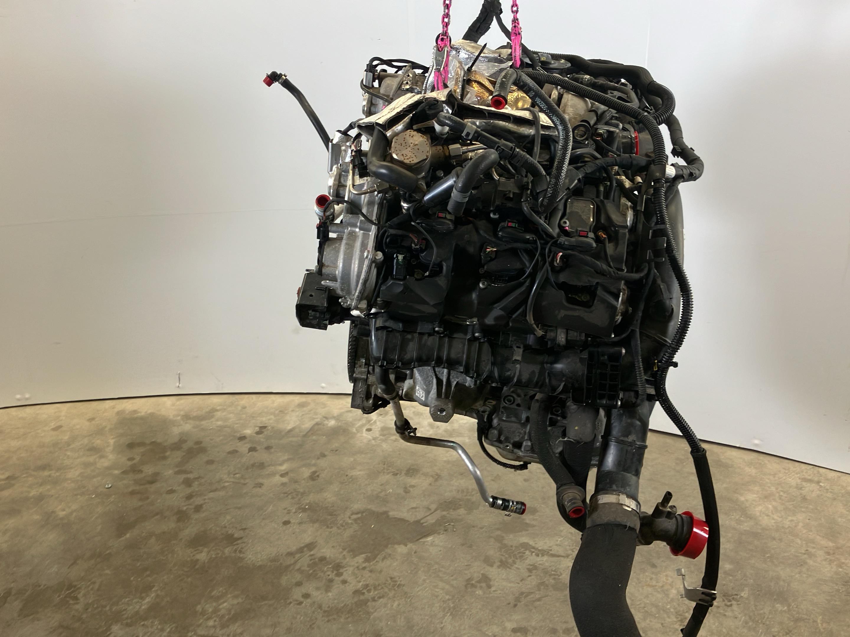 Motor fără accesorii VW Touareg III (CR7) 3.0 TSI 4motion  250 kW  340 PS (03.2018-> )