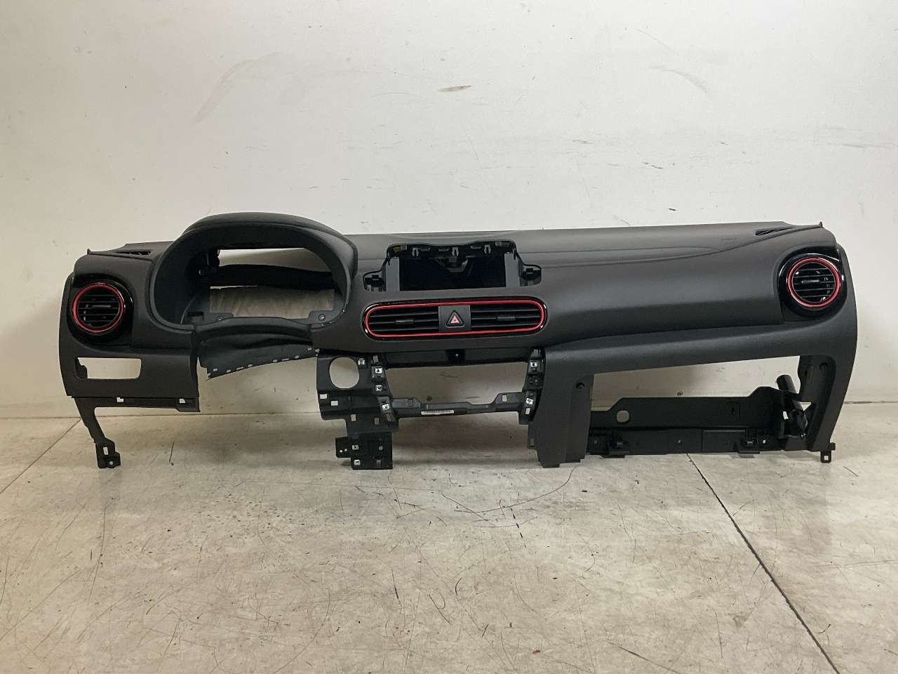 Tableau de bord HYUNDAI Kona I (OS, OSE, OSI) 1.0 T-GDI  88 kW  120 PS (07.2017-> )