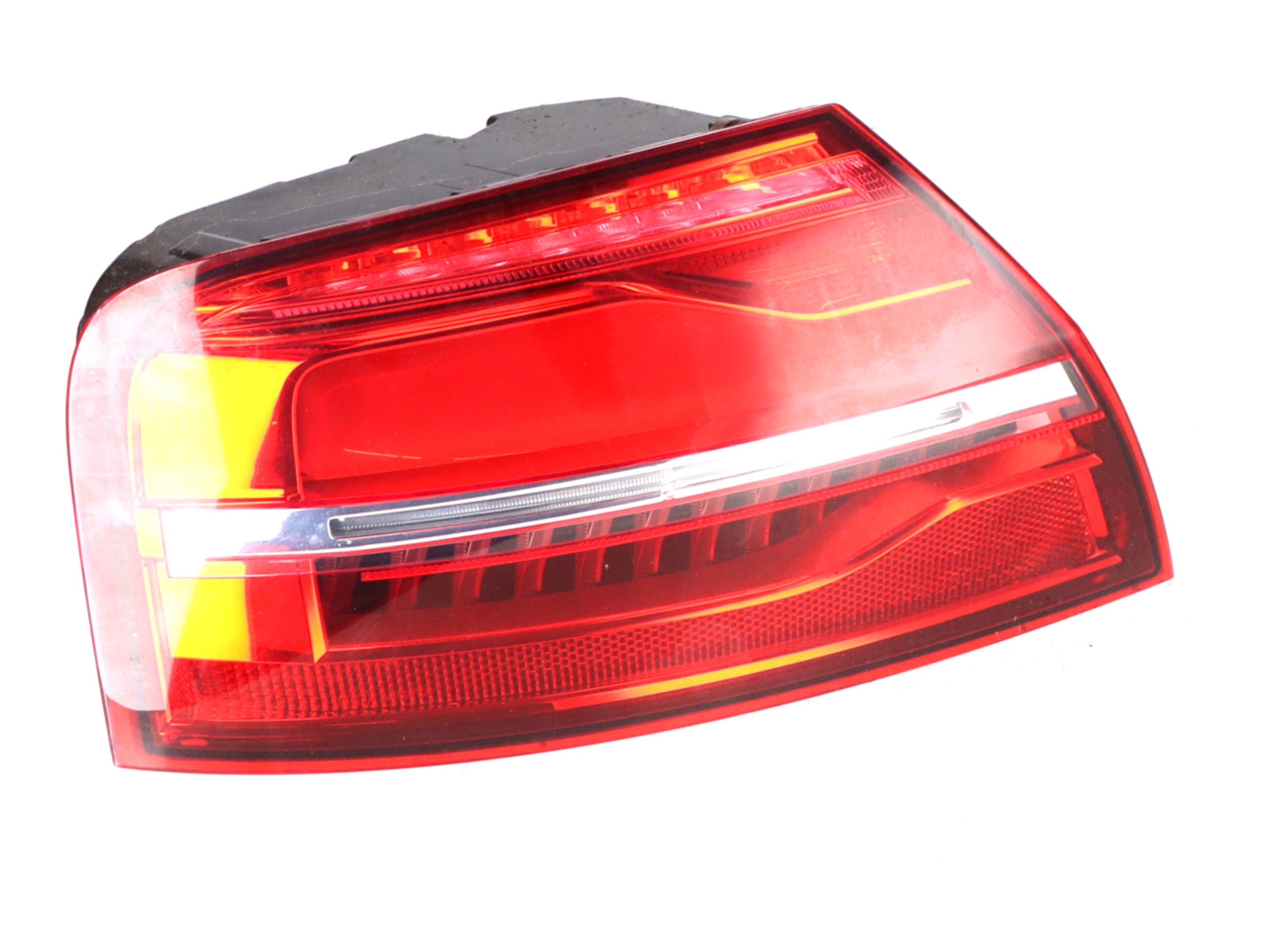 Tylne światło lewa zewnętrzna AUDI A8 (4H) 3.0 TDI quattro  190 kW  258 PS (10.2013-01.2018)