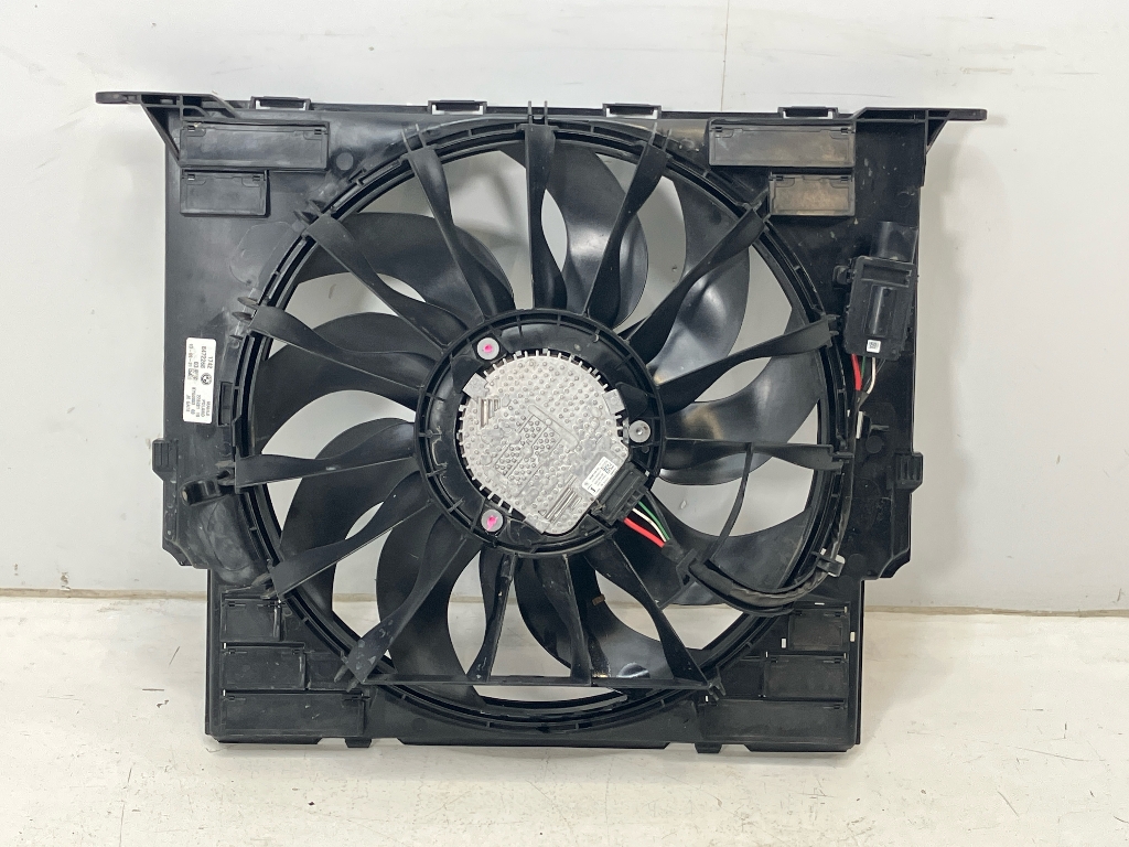 Elektrolüfter BMW 5er (G30, F90) 530d  195 kW  265 PS (09.2016-> ) Elektrolüfter BMW 5er (G30, F90) 530d  195 kW  265 PS (09.2016-> )
