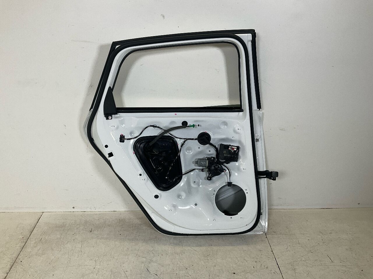 Door left rear AUDI A3 Sportback (8Y) 35 TFSI  110 kW  150 PS (11.2019-> )
