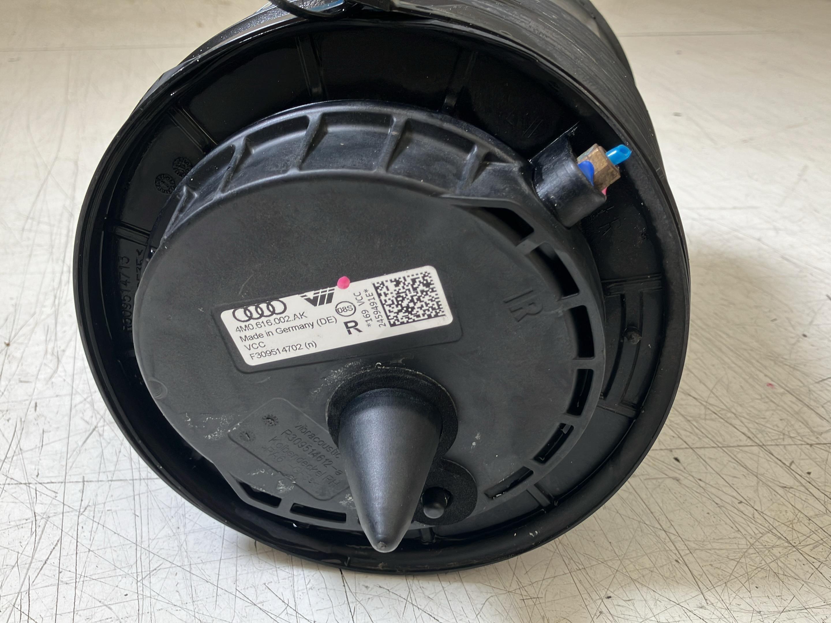Air suspension damper right rear AUDI e-tron (GEN) Electric quattro  300 kW  408 PS (09.2018-> )