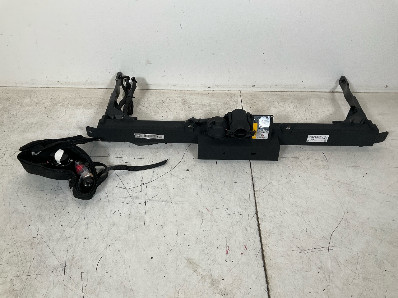 Anhängerkupplung VW ID.3 (E11, E12) Pro  150 kW  204 PS (11.2021-> ) Anhängerkupplung VW ID.3 (E11, E12) Pro  150 kW  204 PS (11.2021-> )