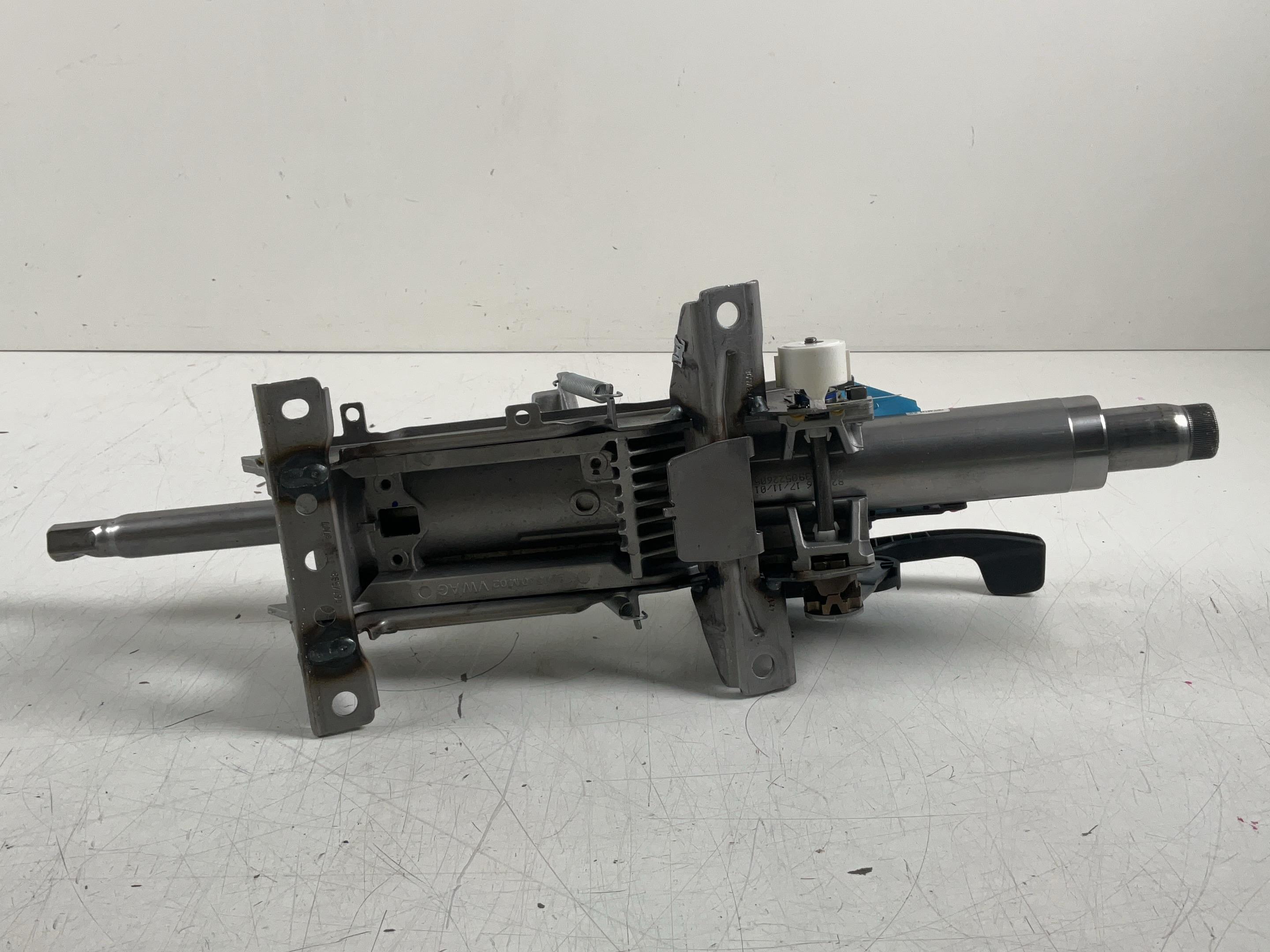 Steering column AUDI A4 Avant (8W, B9) 1.4 TFSI  110 kW  150 PS (02.2016-> )
