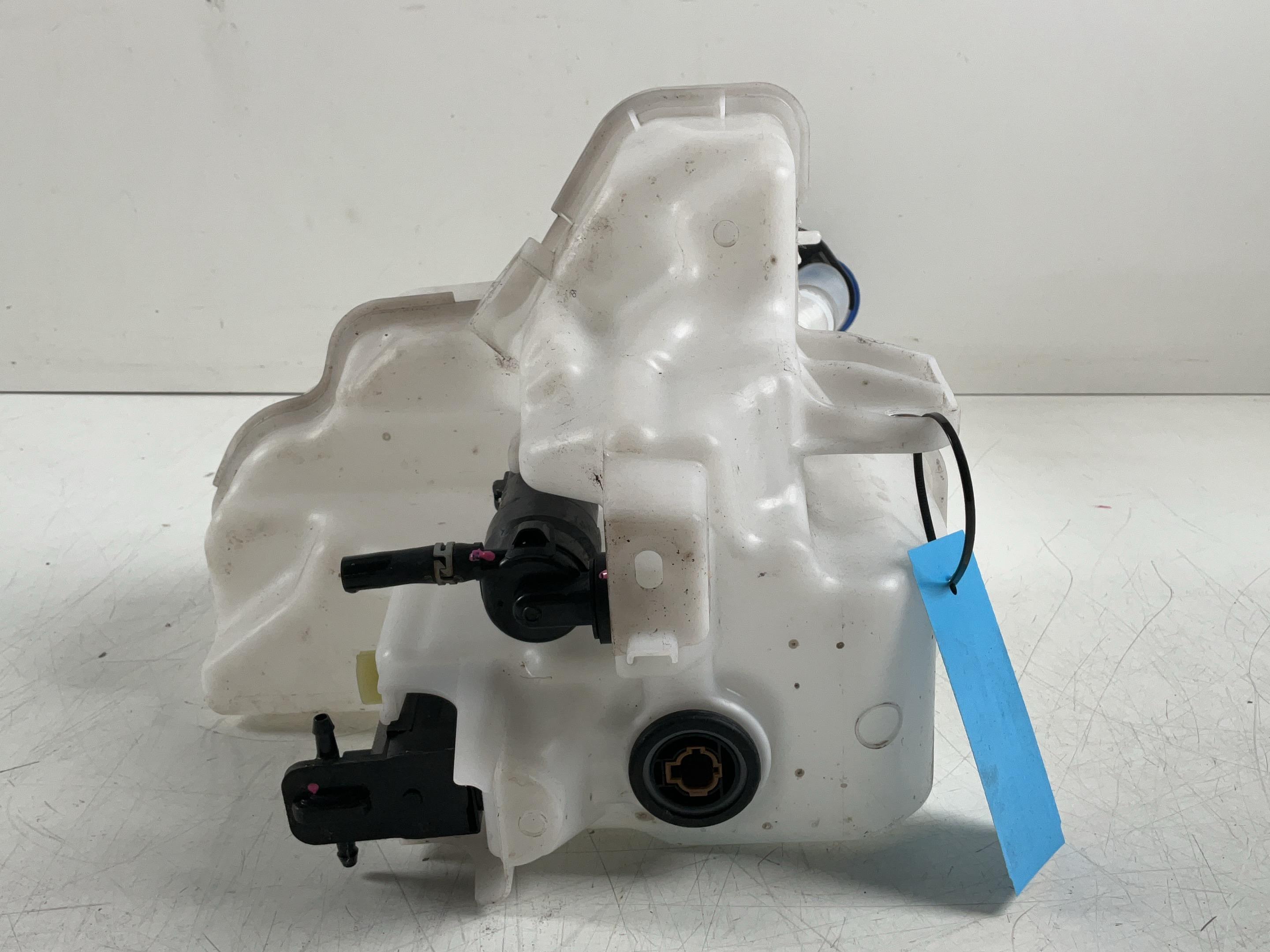 Réservoir lave-glace MAZDA MX-30 (DR) e-Skyactiv  107 kW  145 PS (05.2020-> )