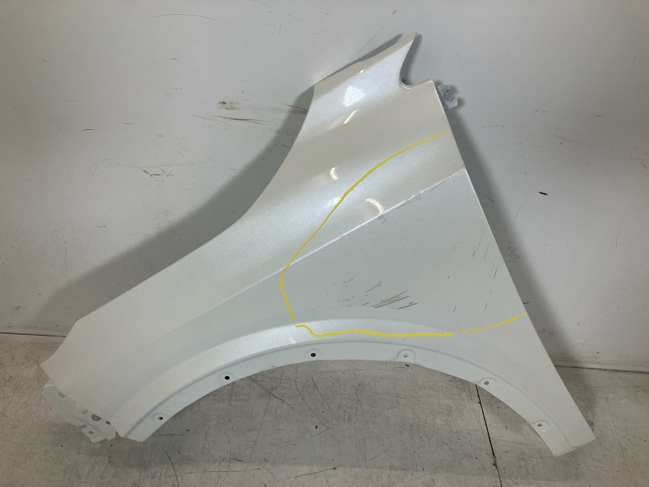 Apărătoare de noroi stânga față NISSAN Qashqai III (J12) 1.3 DIG-T Allrad  116 kW  158 PS (04.2021-> )