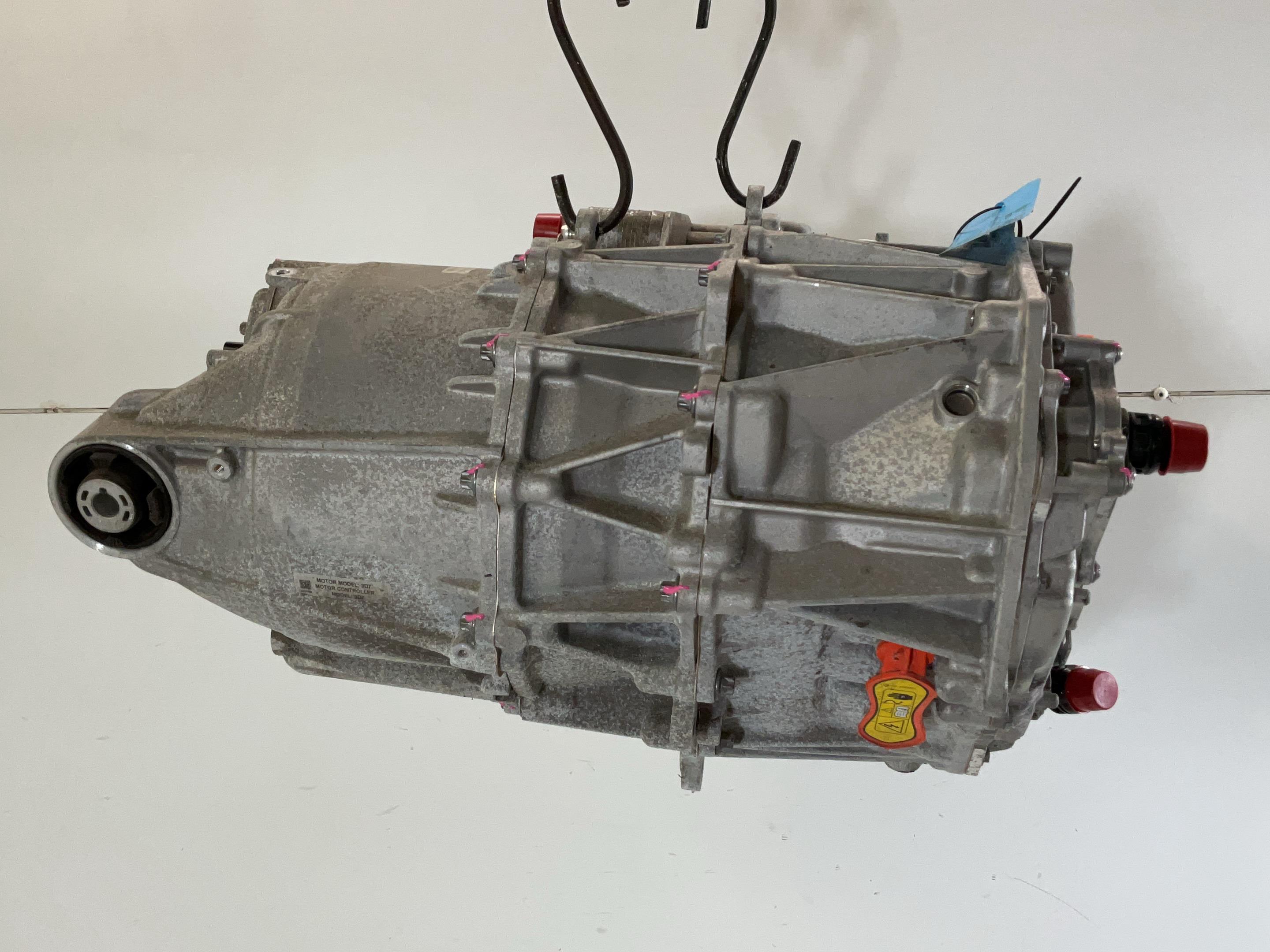 Moteur électrique arrière TESLA Model 3 (5YJ3) EV  350 kW  476 PS (06.2019-> )