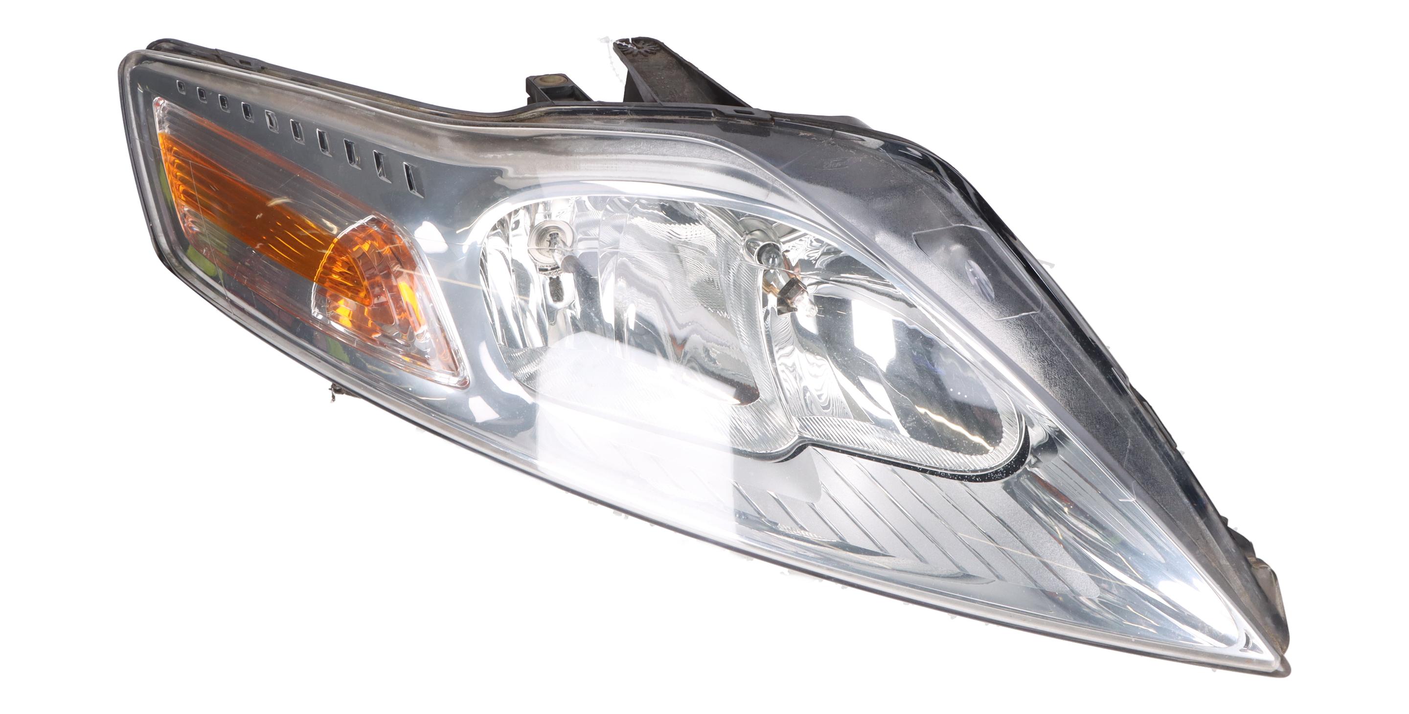 Reflektory prawy FORD Mondeo IV Turnier (BA7) 2.0  107 kW  146 PS (03.2007-01.2015)